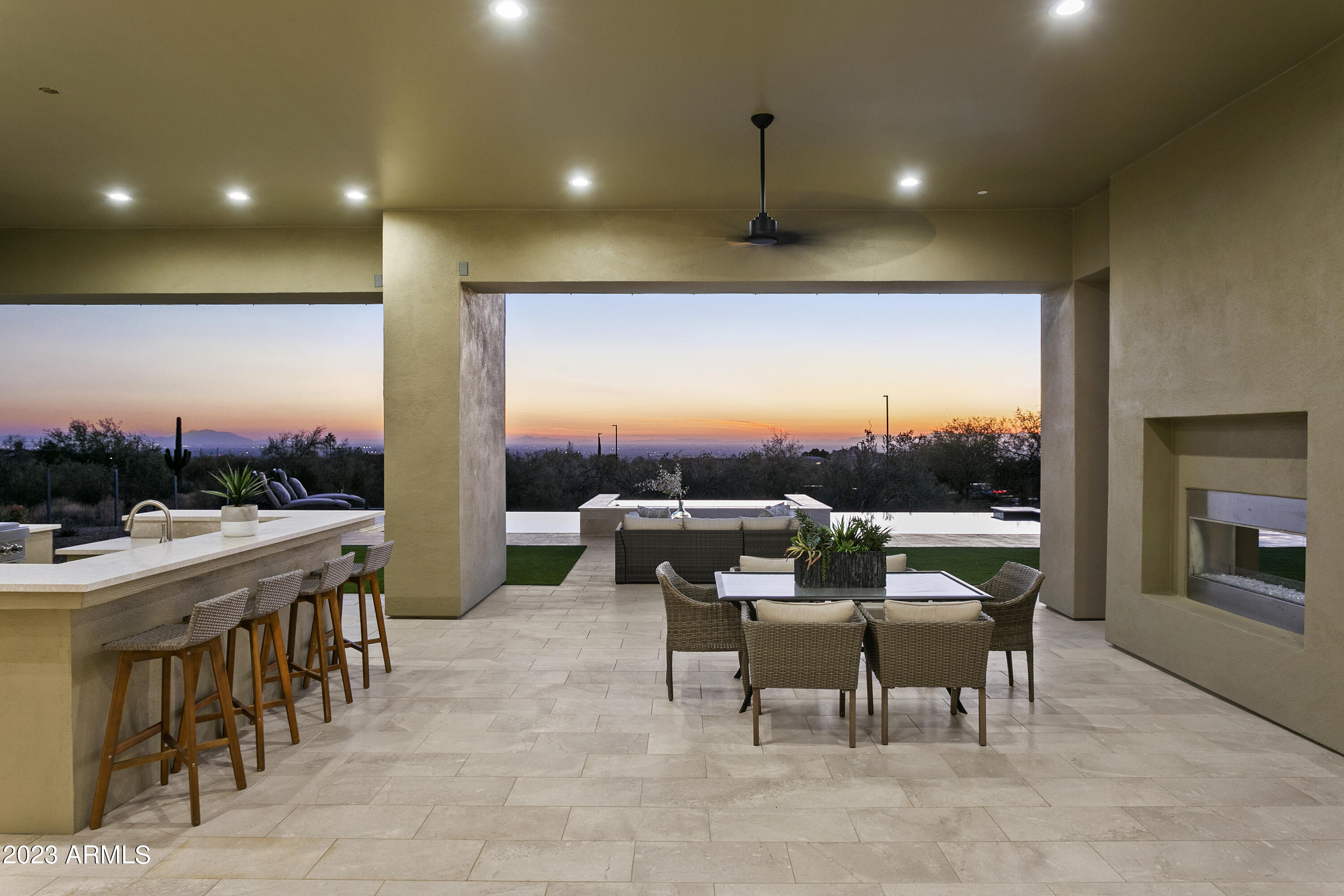 MOUNTAIN ESTATES AT LAS SENDAS - Residential
