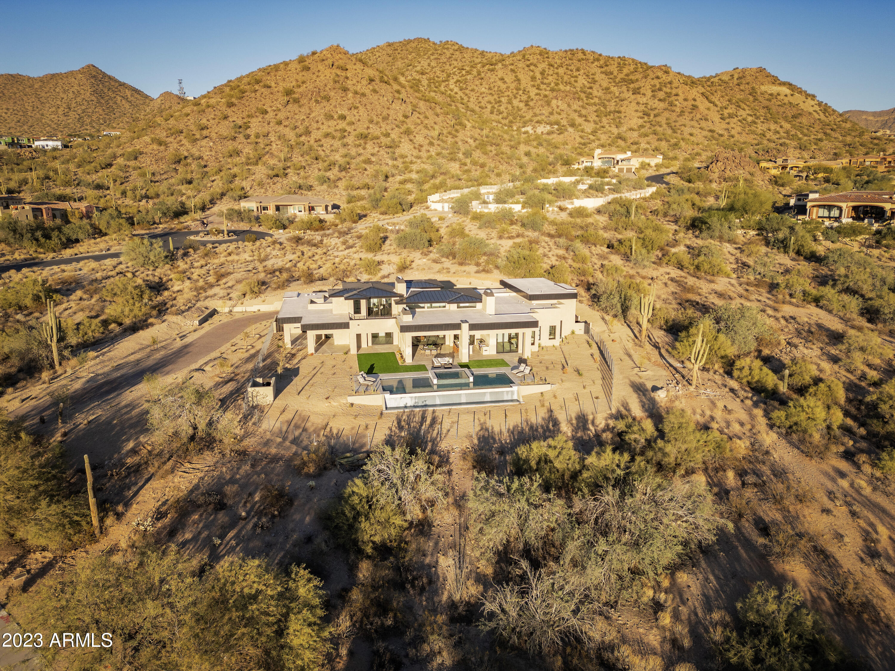 MOUNTAIN ESTATES AT LAS SENDAS - Residential