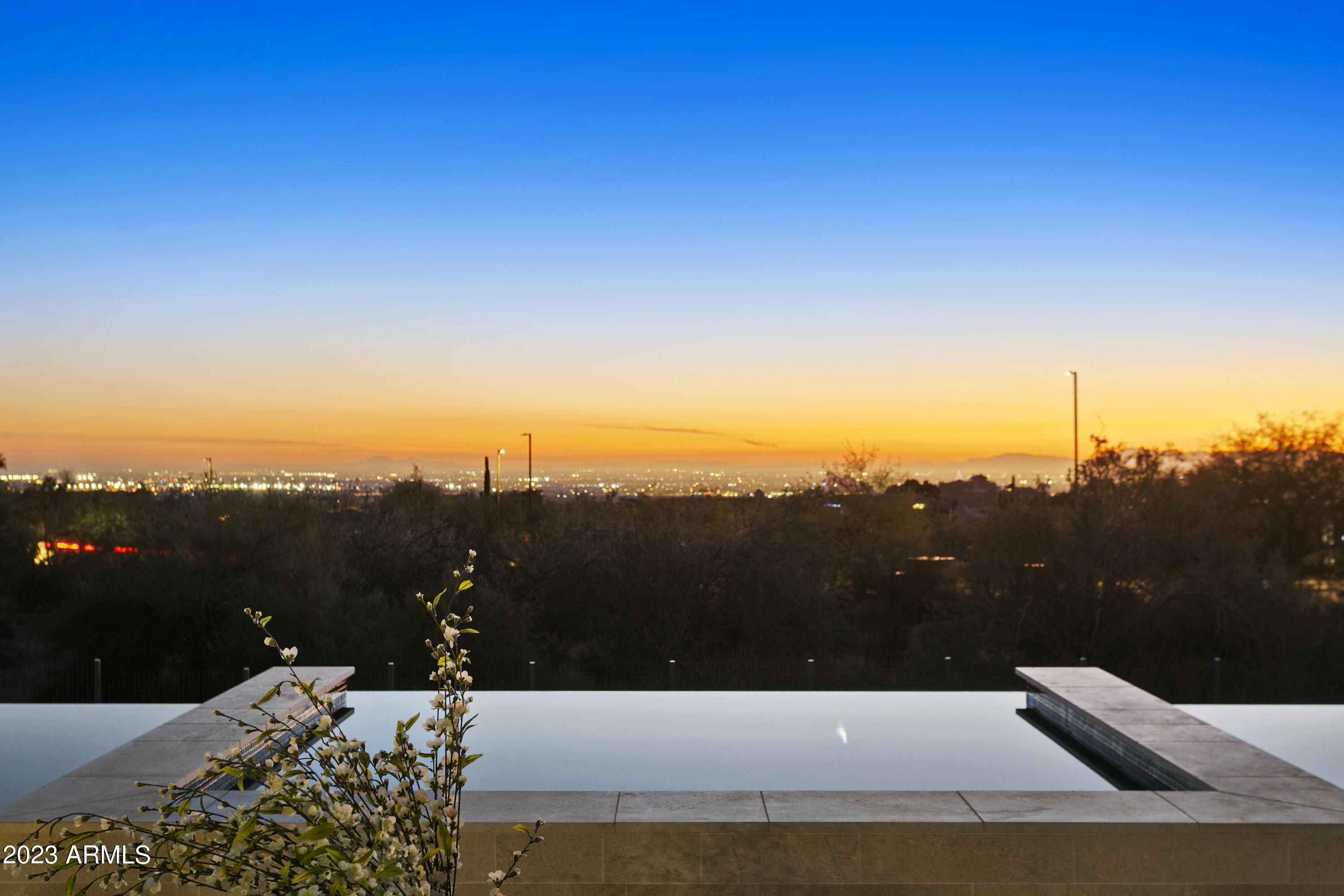 MOUNTAIN ESTATES AT LAS SENDAS - Residential