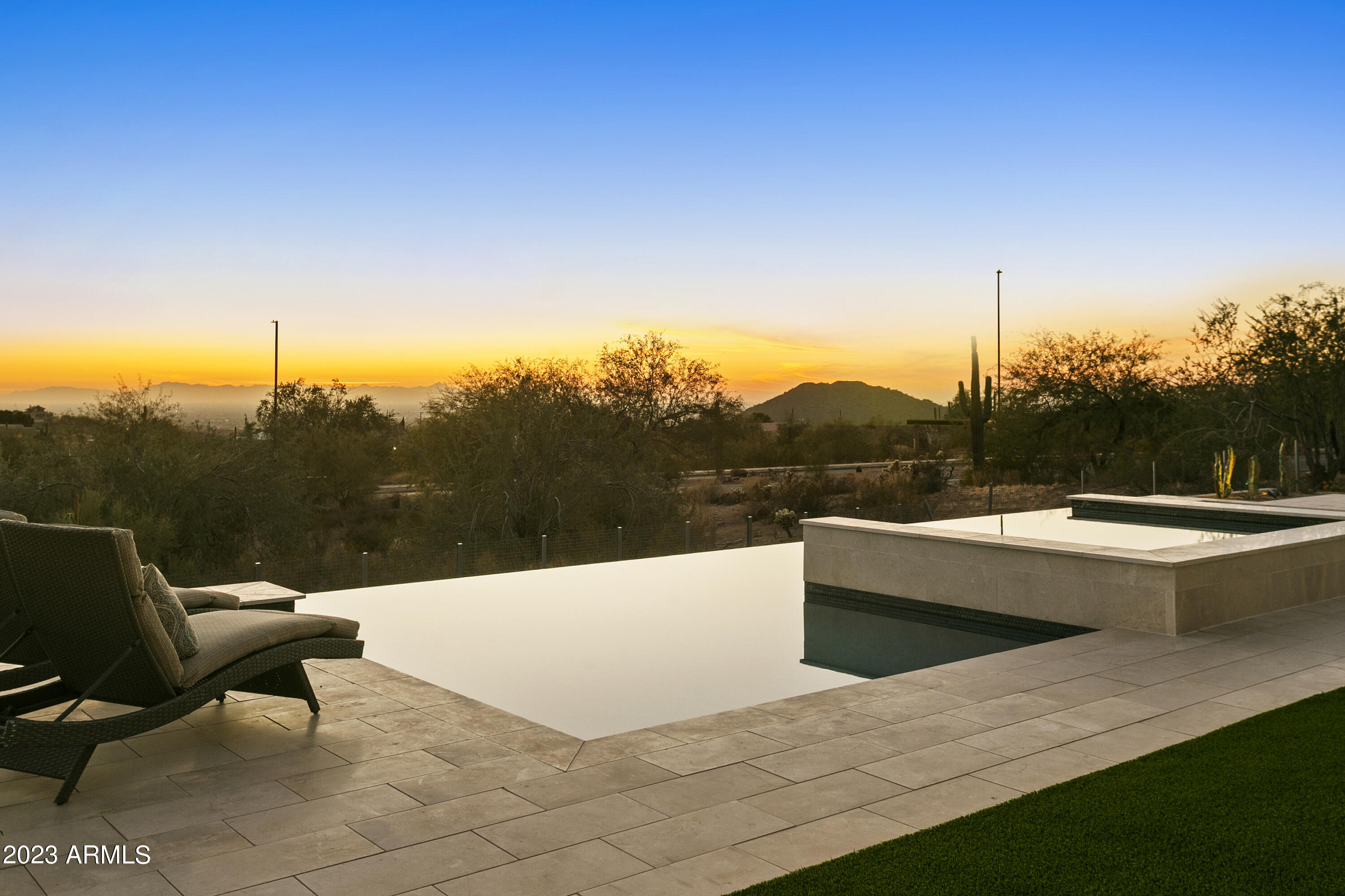 MOUNTAIN ESTATES AT LAS SENDAS - Residential