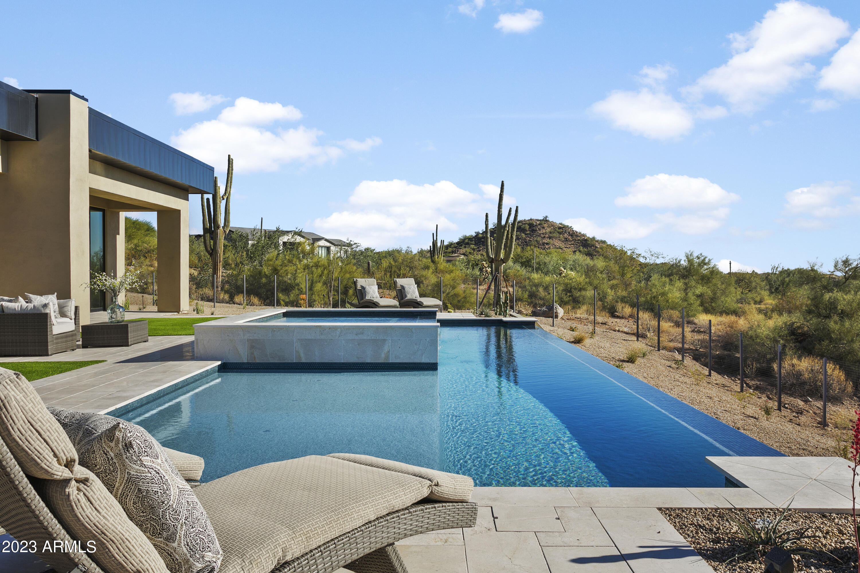 MOUNTAIN ESTATES AT LAS SENDAS - Residential