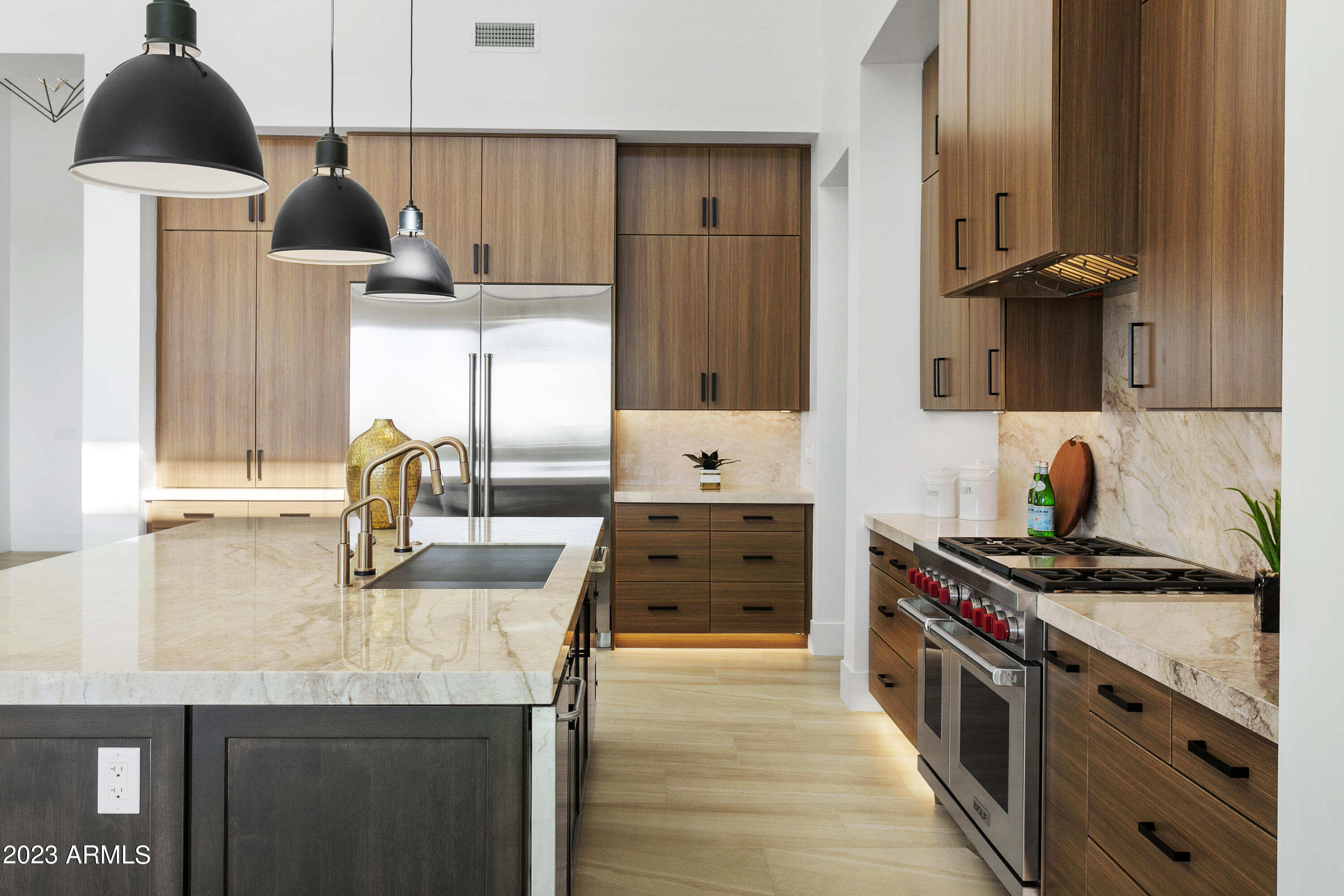 MOUNTAIN ESTATES AT LAS SENDAS - Residential