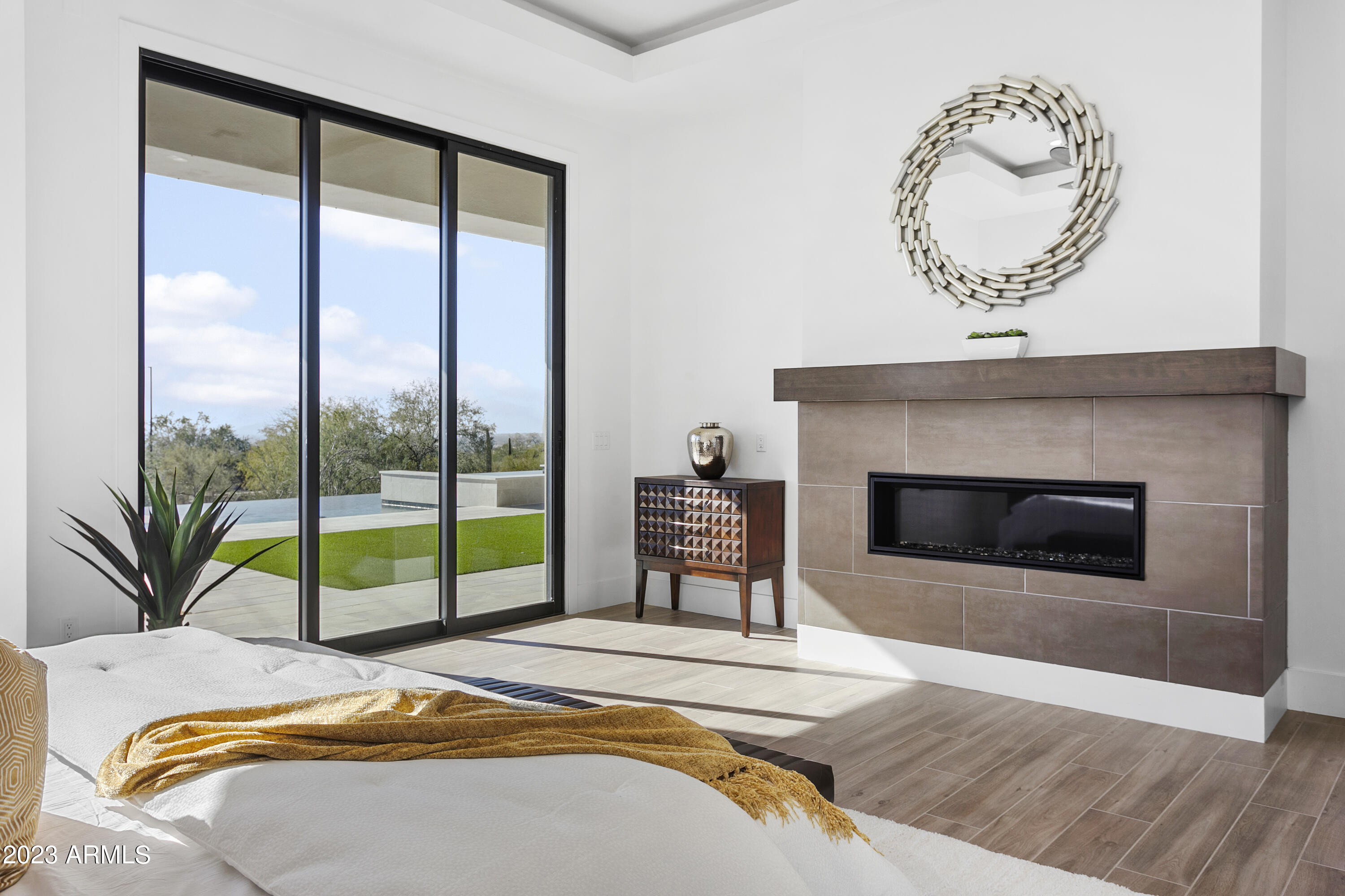 MOUNTAIN ESTATES AT LAS SENDAS - Residential