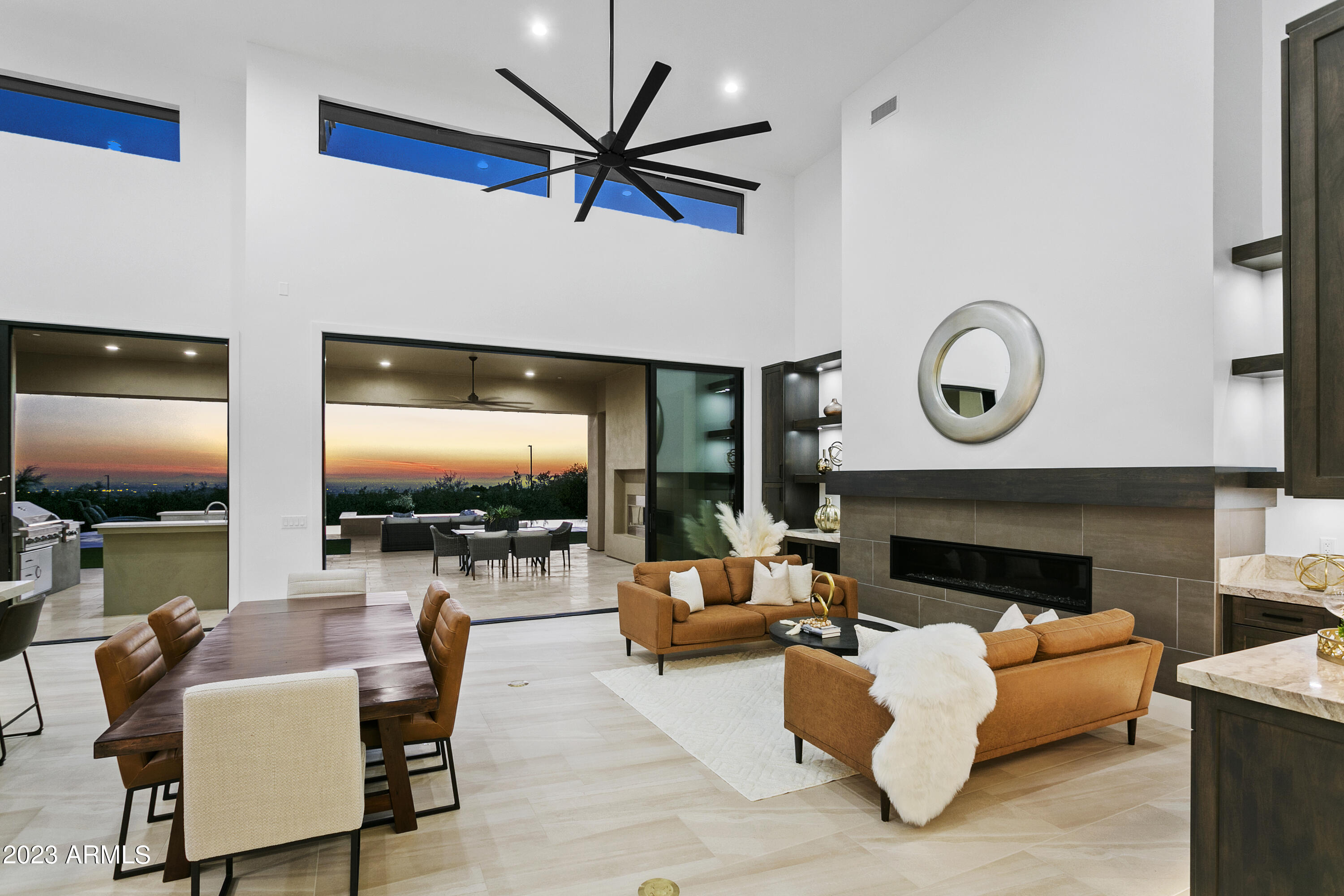 MOUNTAIN ESTATES AT LAS SENDAS - Residential