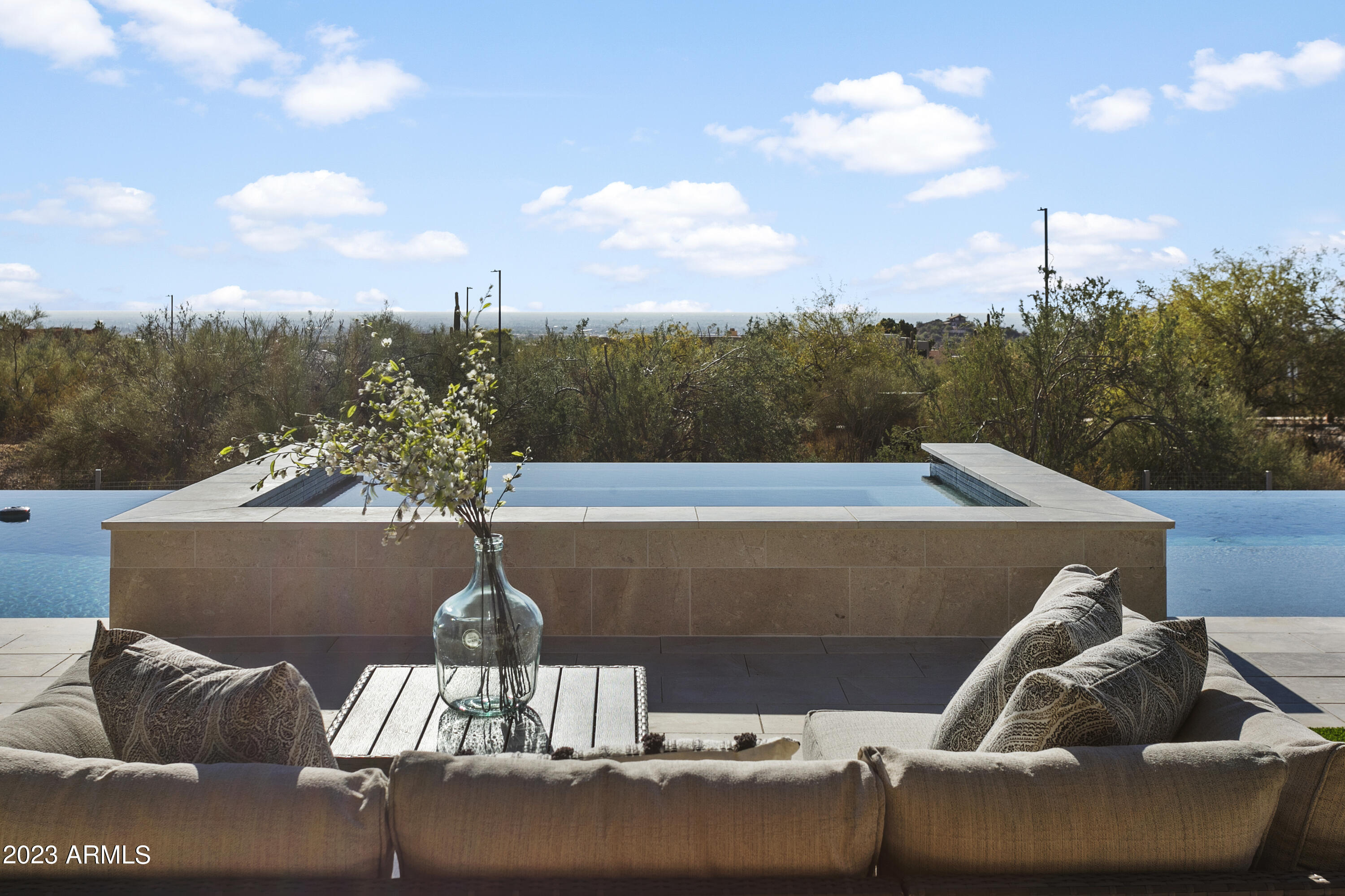 MOUNTAIN ESTATES AT LAS SENDAS - Residential