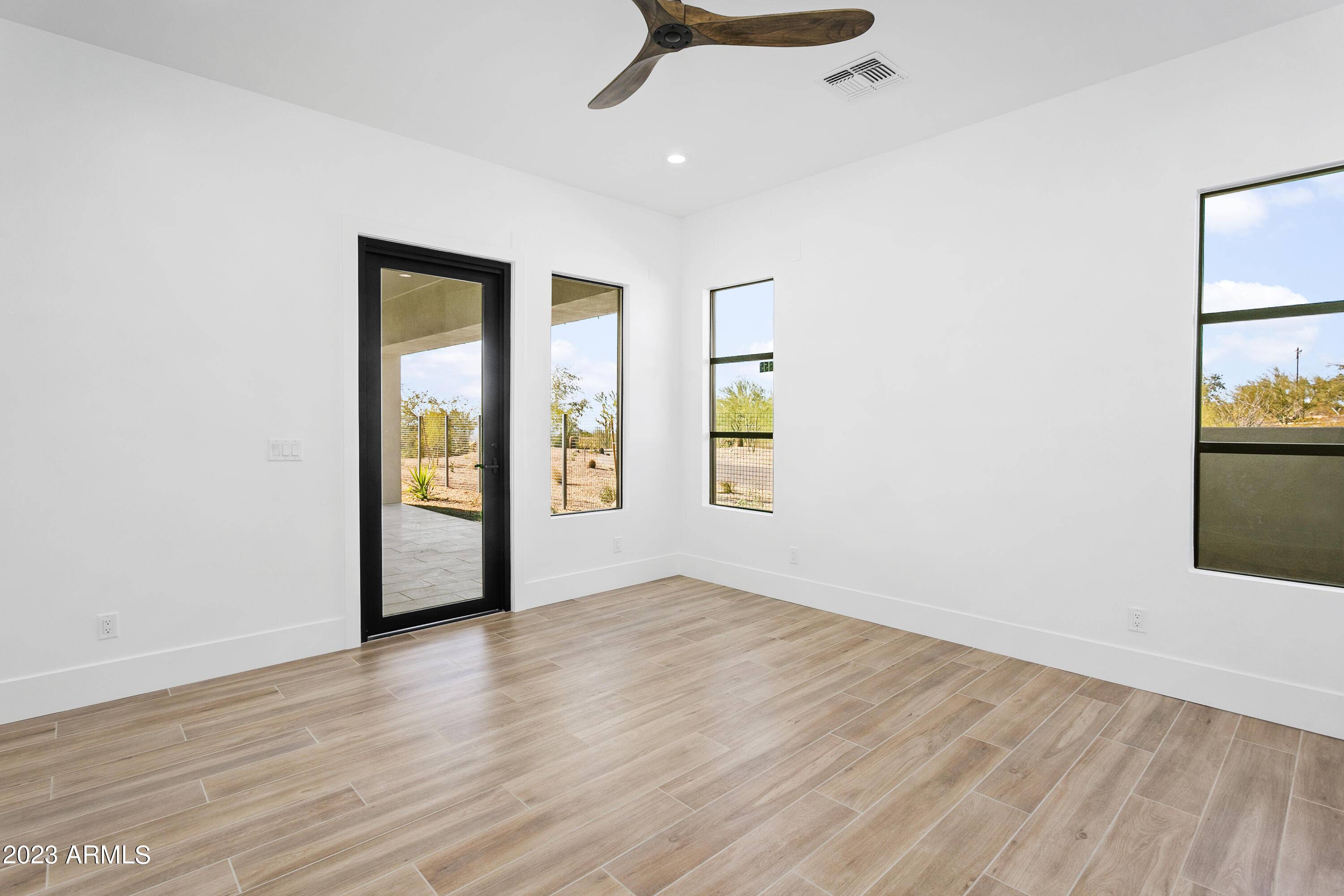 MOUNTAIN ESTATES AT LAS SENDAS - Residential