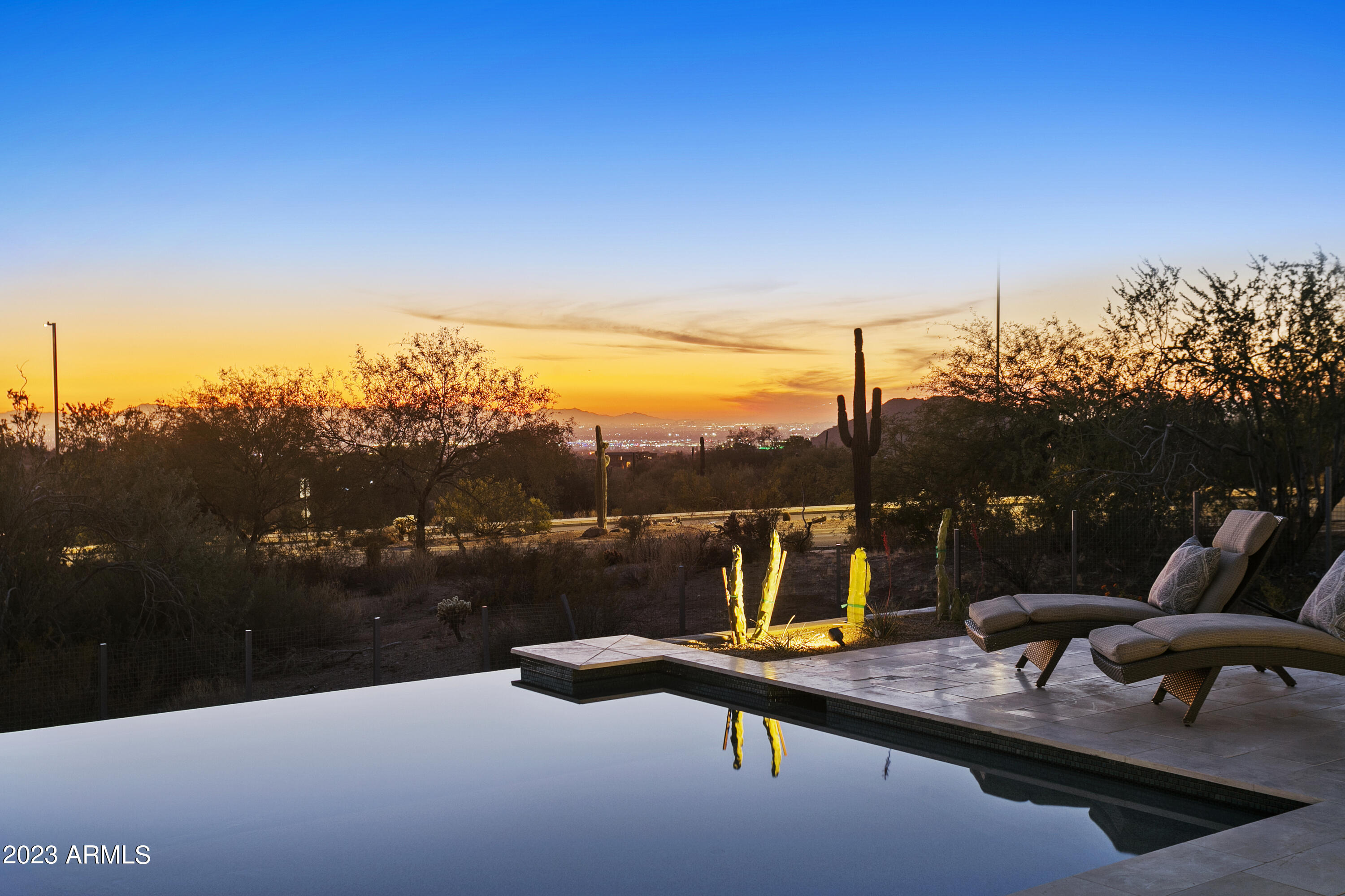 MOUNTAIN ESTATES AT LAS SENDAS - Residential