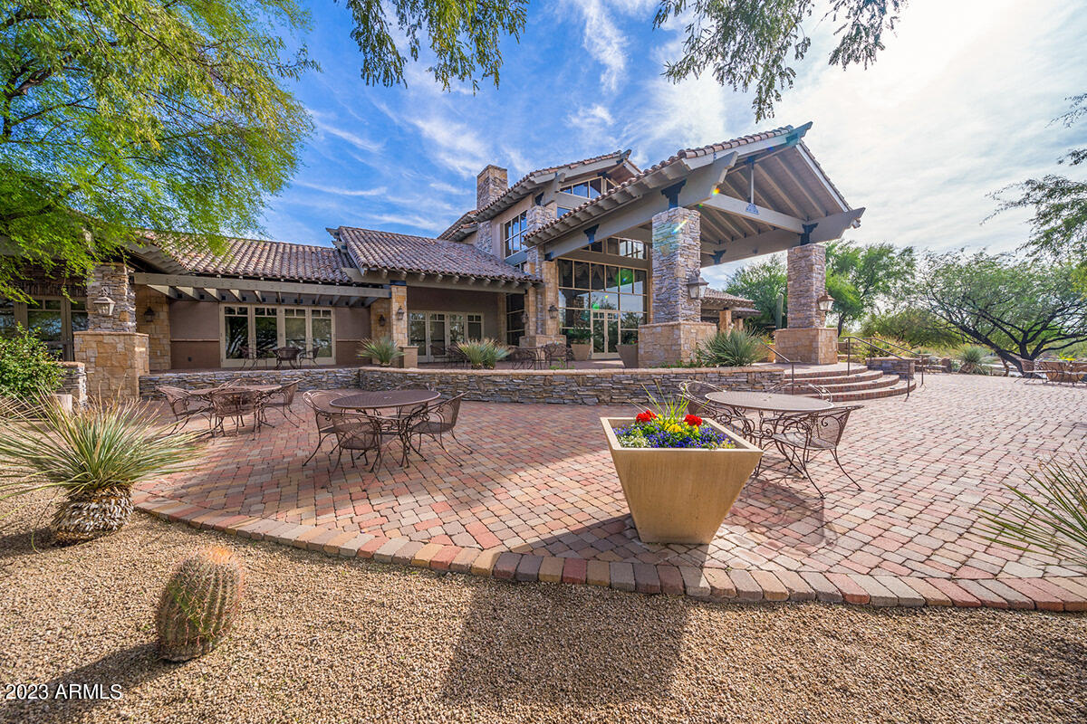 MOUNTAIN ESTATES AT LAS SENDAS - Residential
