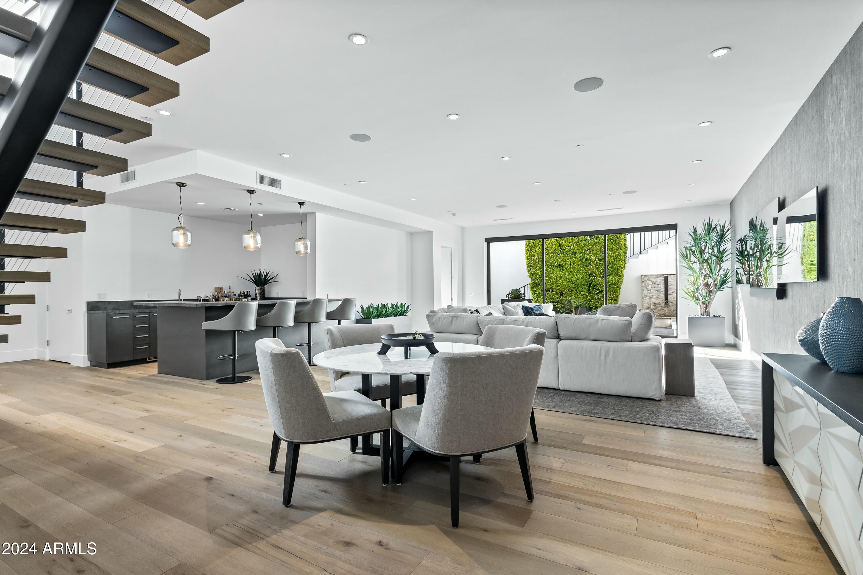 RITZ-CARLTON PARCEL B - Residential
