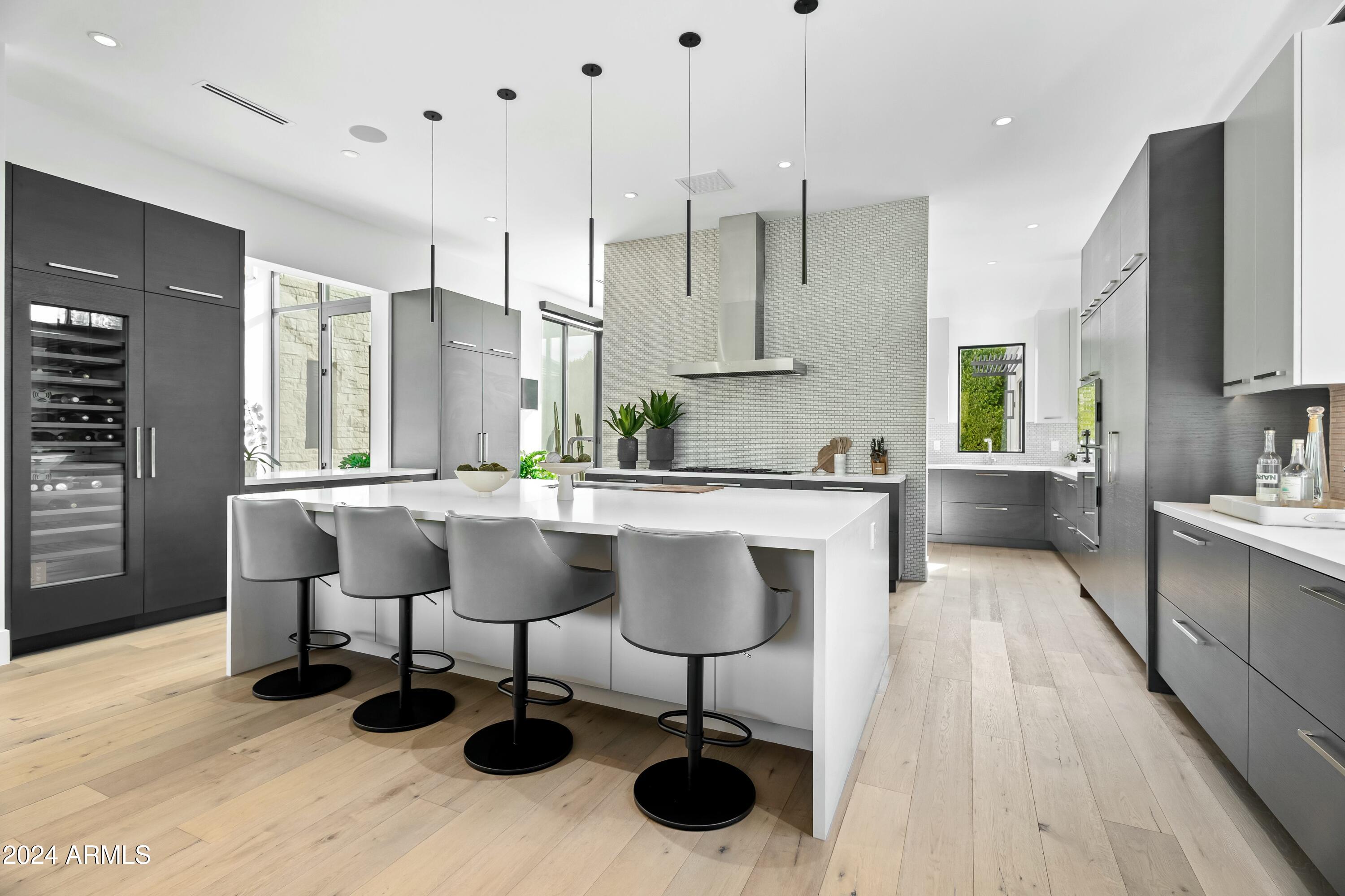 RITZ-CARLTON PARCEL B - Residential