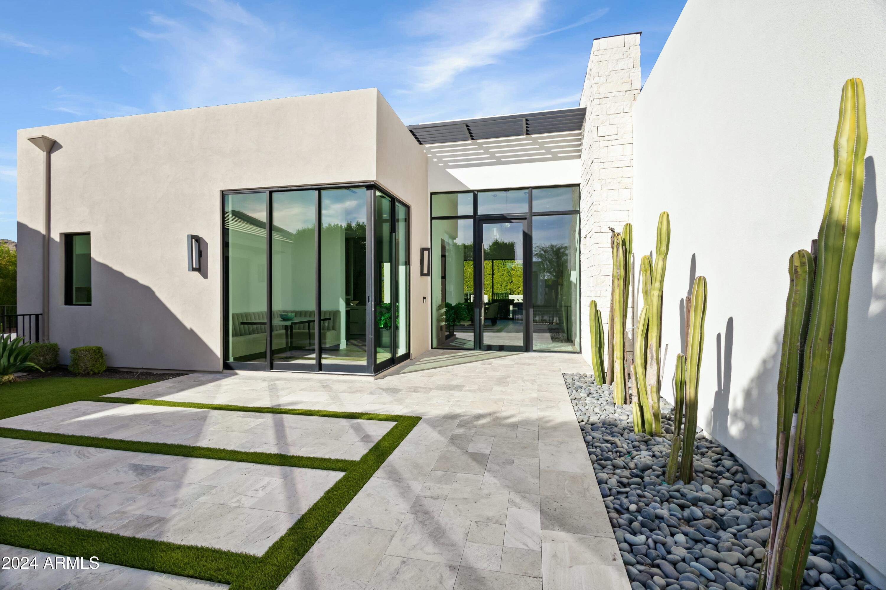 RITZ-CARLTON PARCEL B - Residential