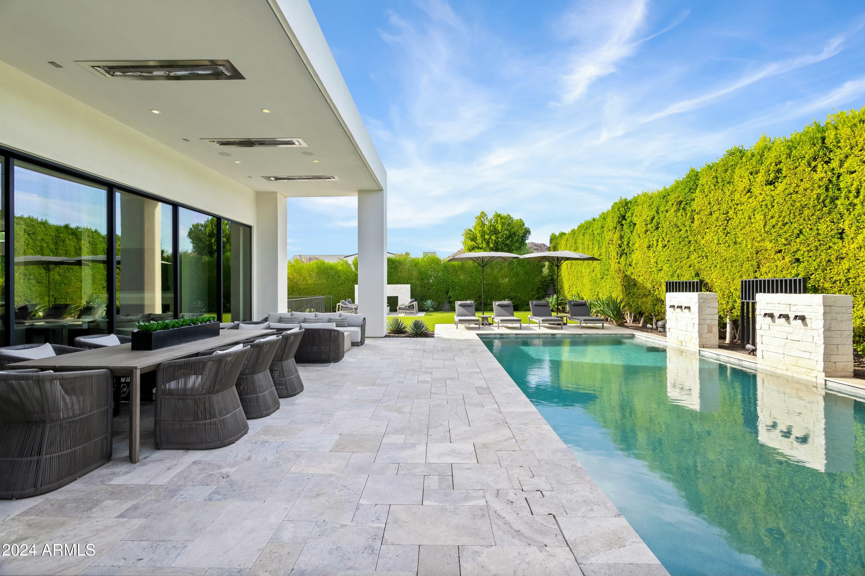 RITZ-CARLTON PARCEL B - Residential