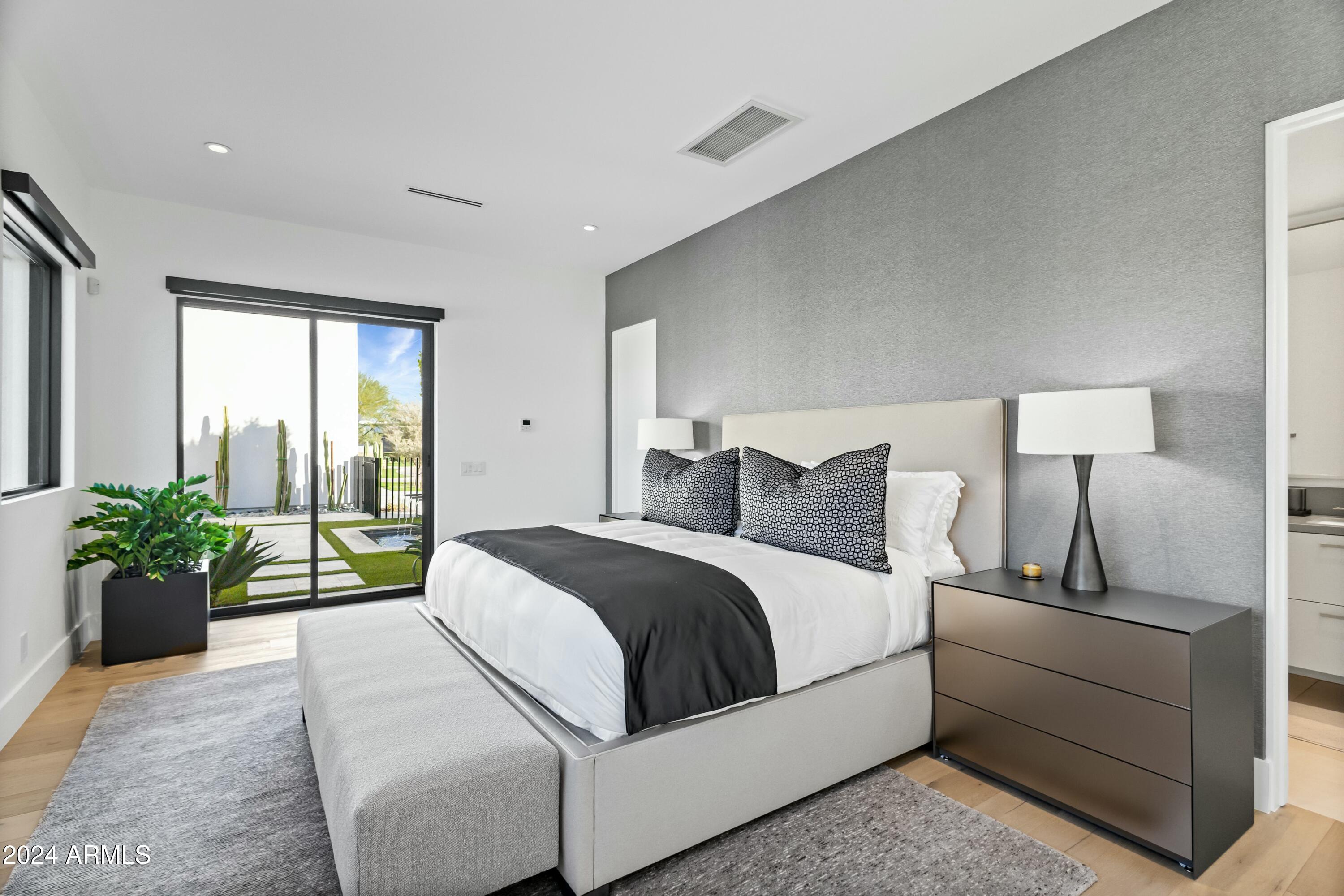 RITZ-CARLTON PARCEL B - Residential
