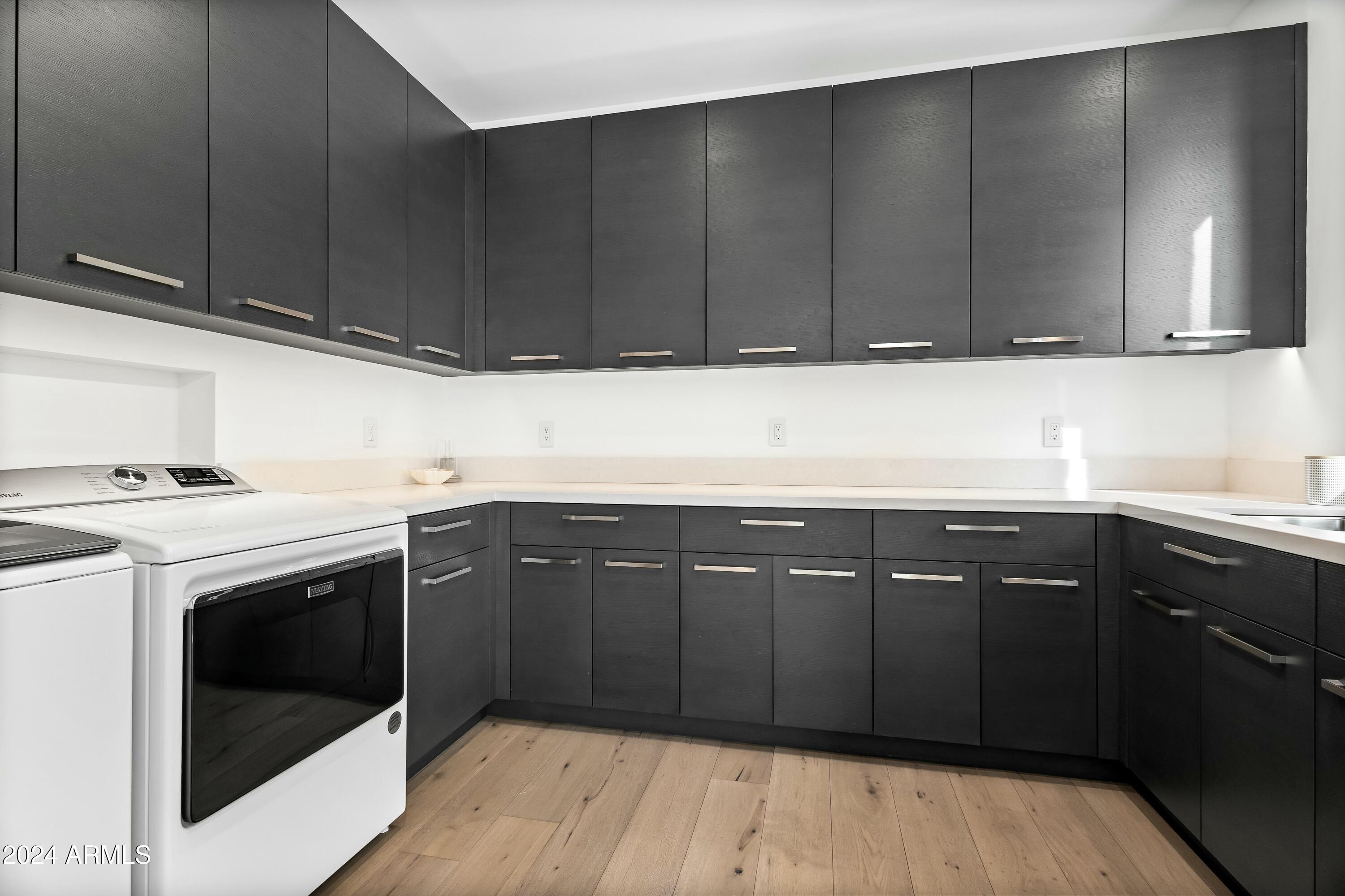 RITZ-CARLTON PARCEL B - Residential