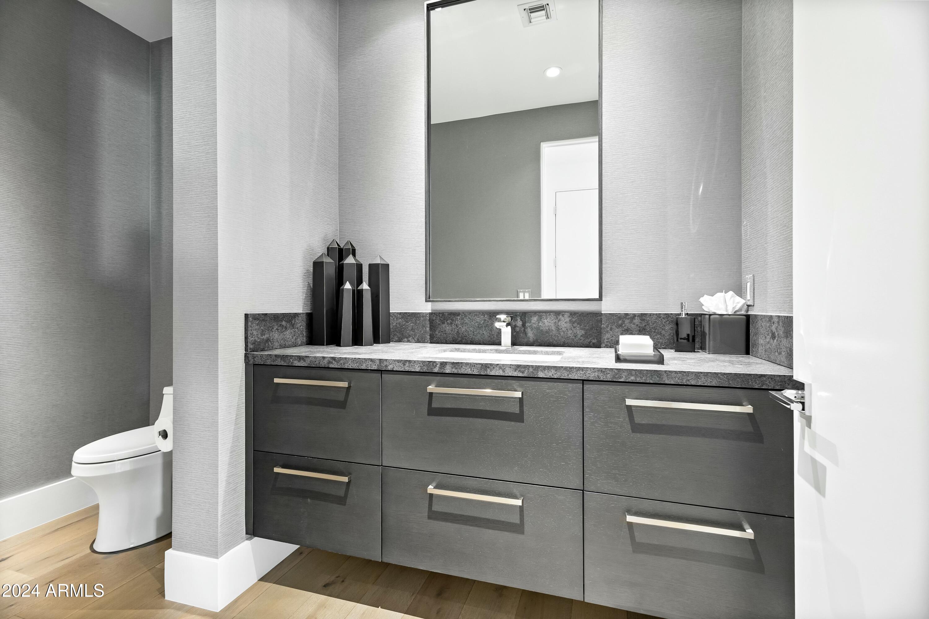 RITZ-CARLTON PARCEL B - Residential