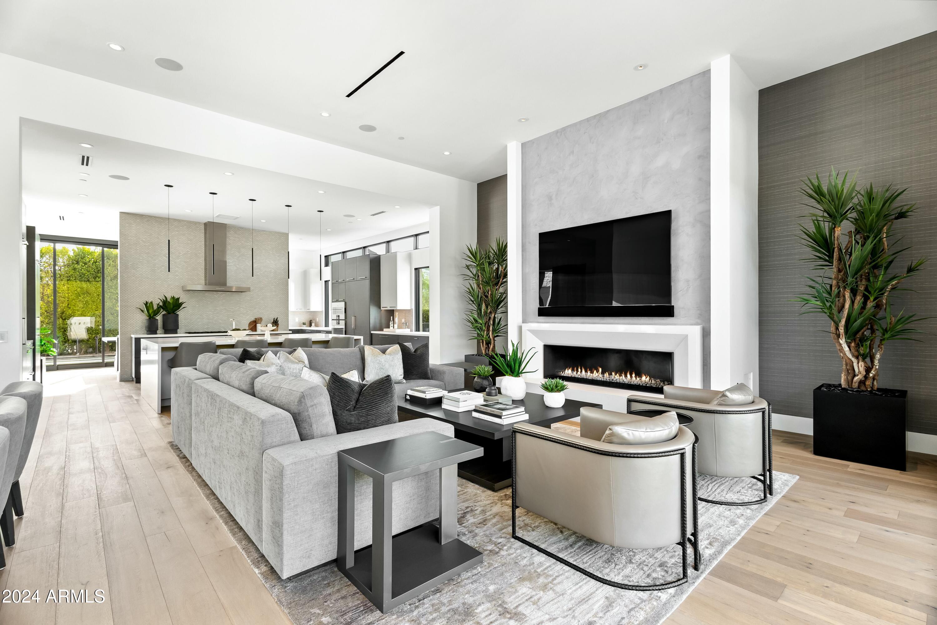 RITZ-CARLTON PARCEL B - Residential