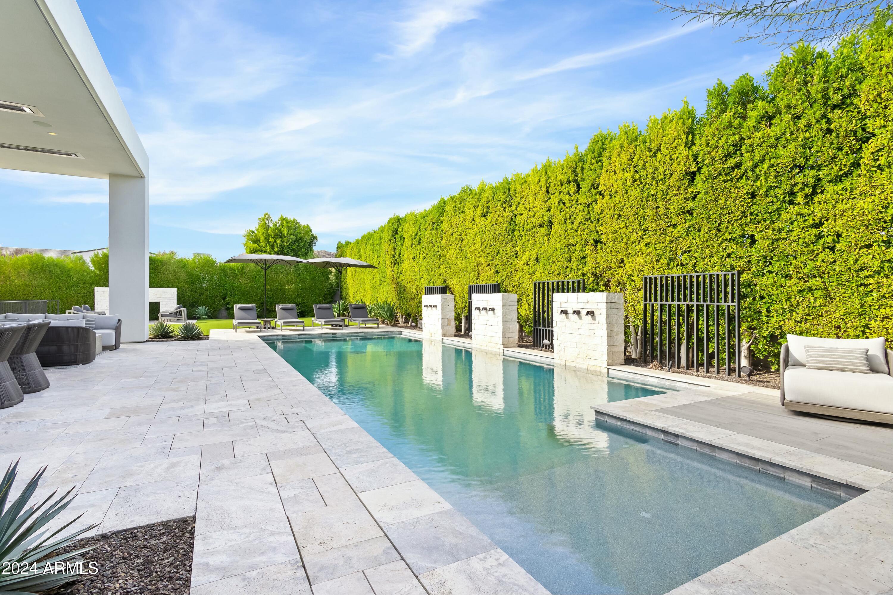 RITZ-CARLTON PARCEL B - Residential