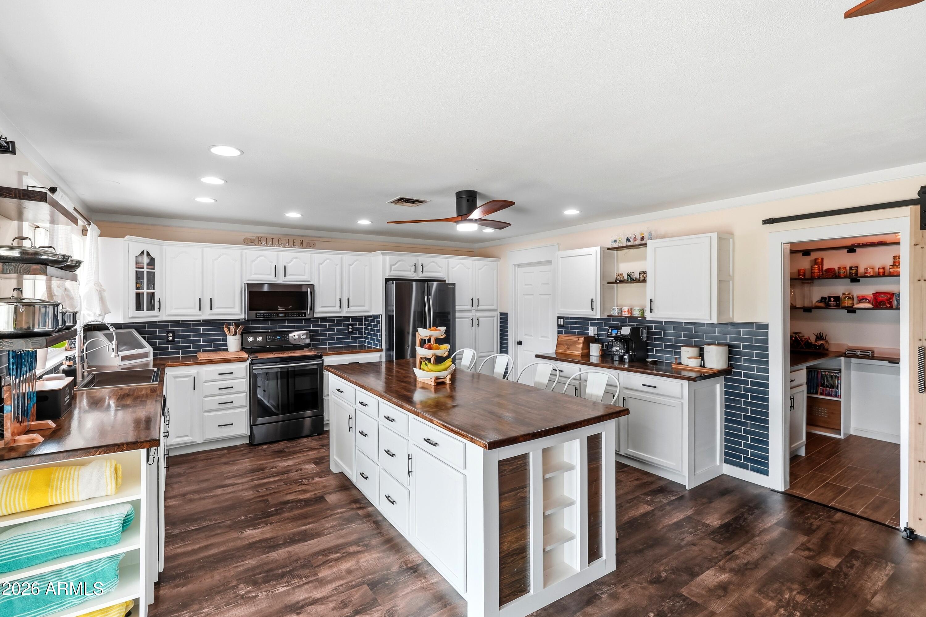 KNOELL EAST UNIT 5 - Residential
