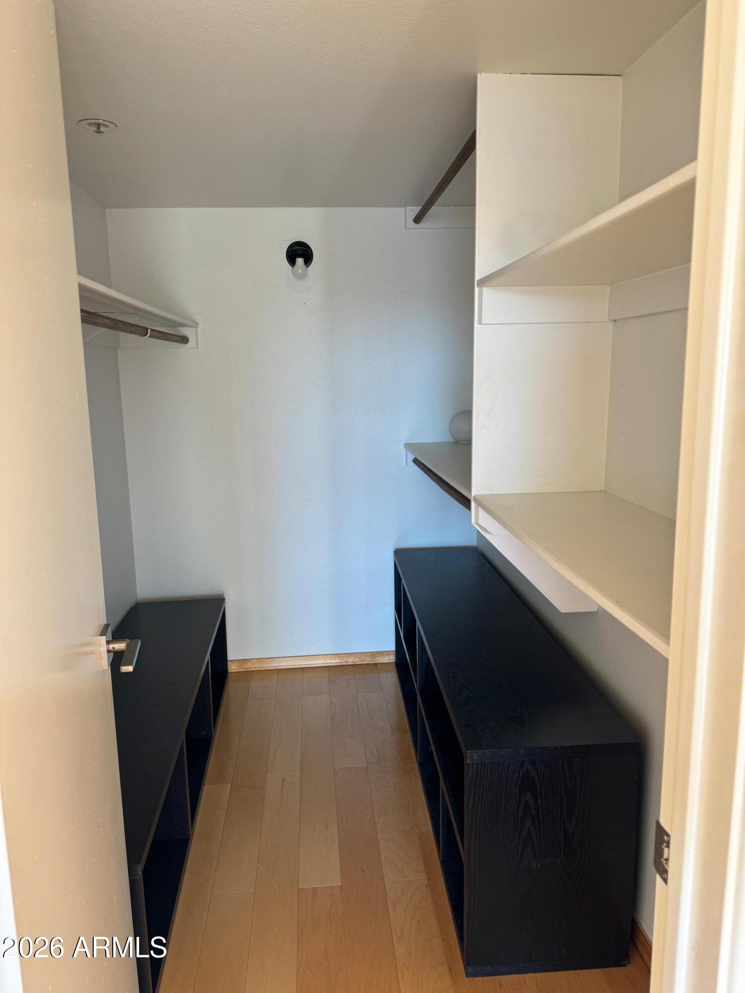 SCOTTSDALE SHADOWS 5 UNITS A101 THRU A112 A201 THR - Residential Lease