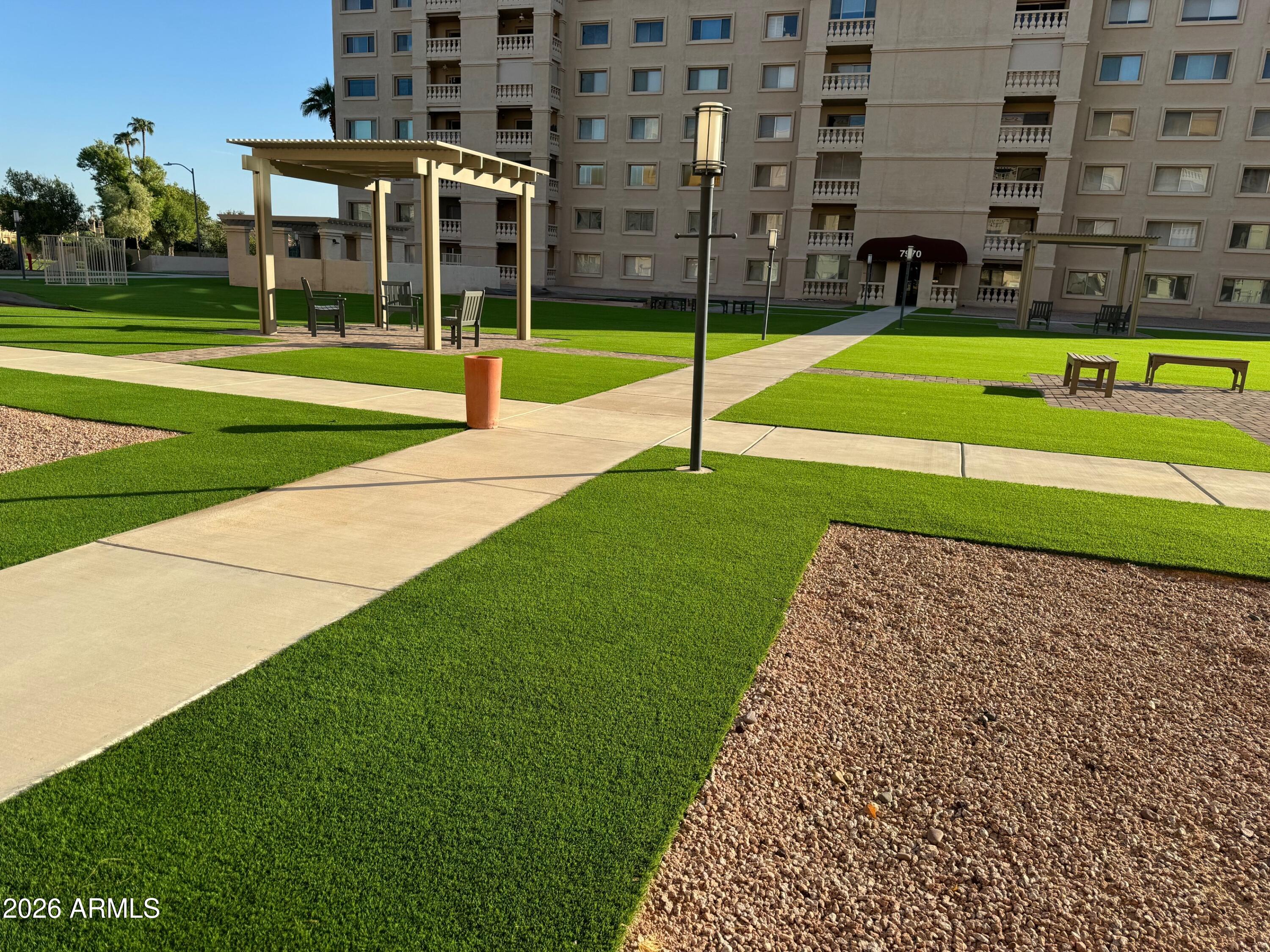 SCOTTSDALE SHADOWS 5 UNITS A101 THRU A112 A201 THR - Residential Lease