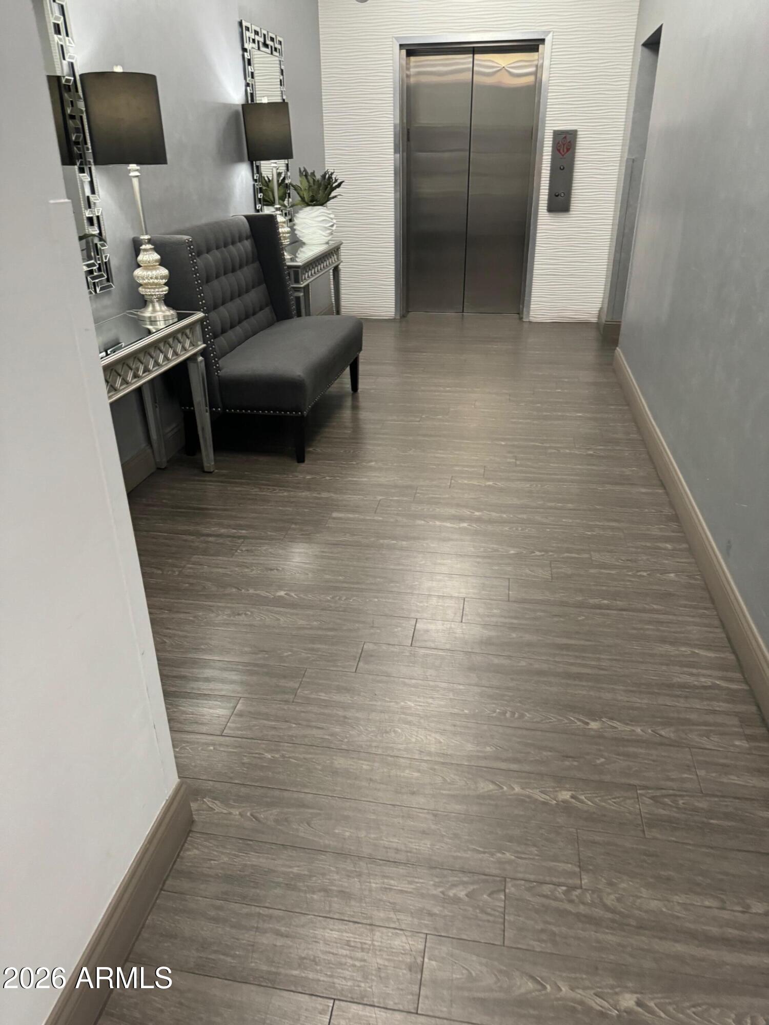 SCOTTSDALE SHADOWS 5 UNITS A101 THRU A112 A201 THR - Residential Lease
