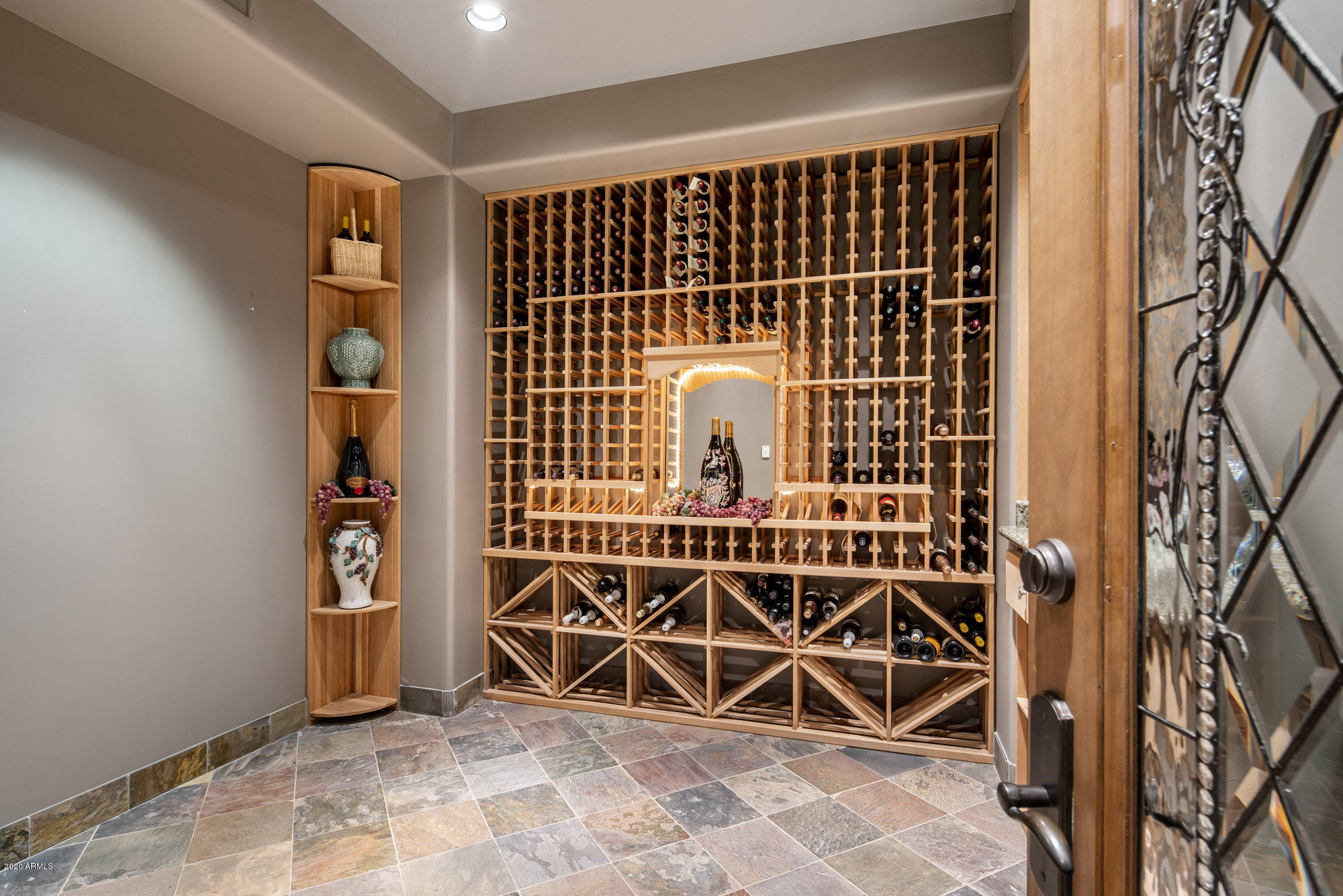 ESTANCIA - Residential