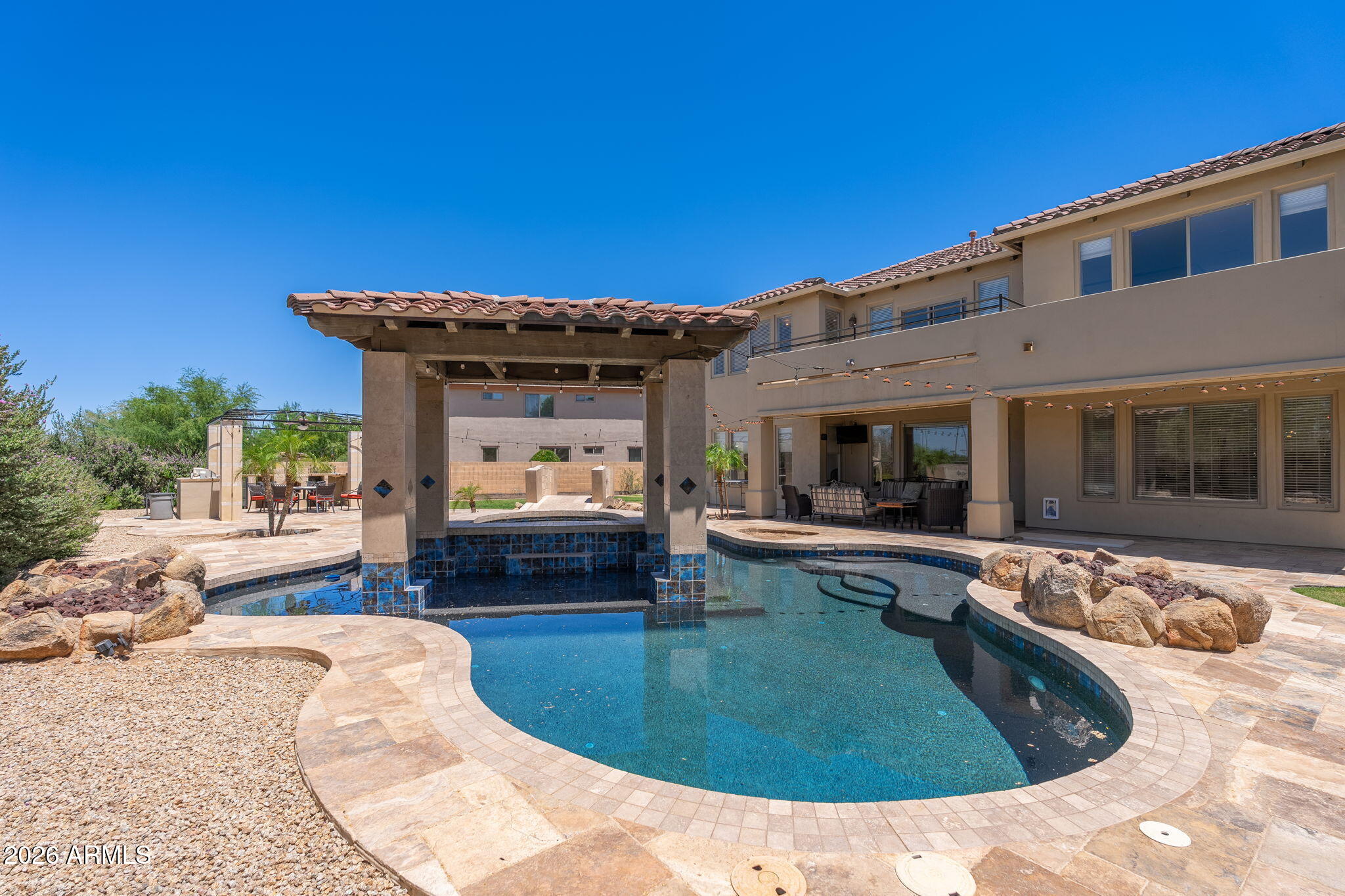 AVIANO - Residential