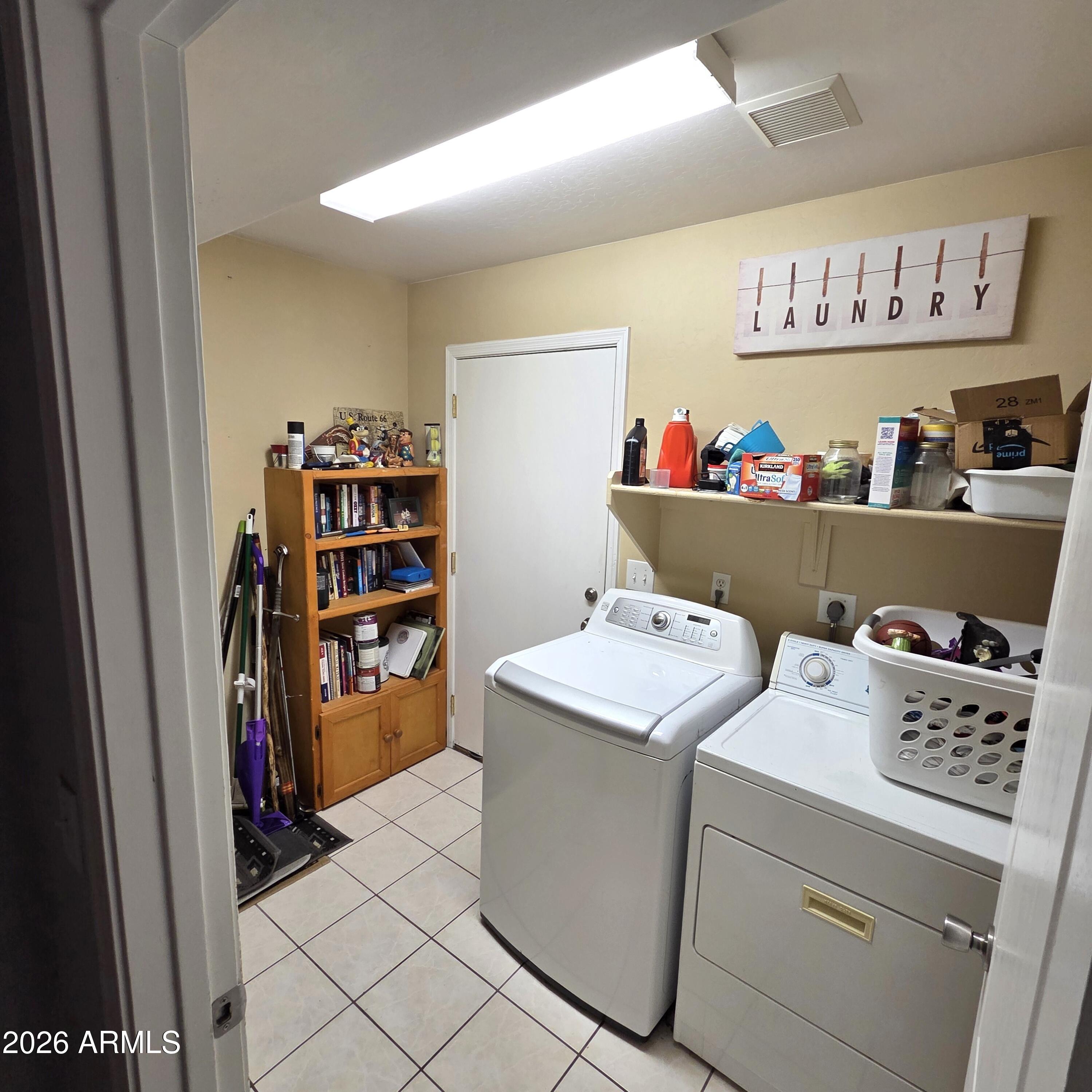 SCARLETT CANYON - Residential Lease