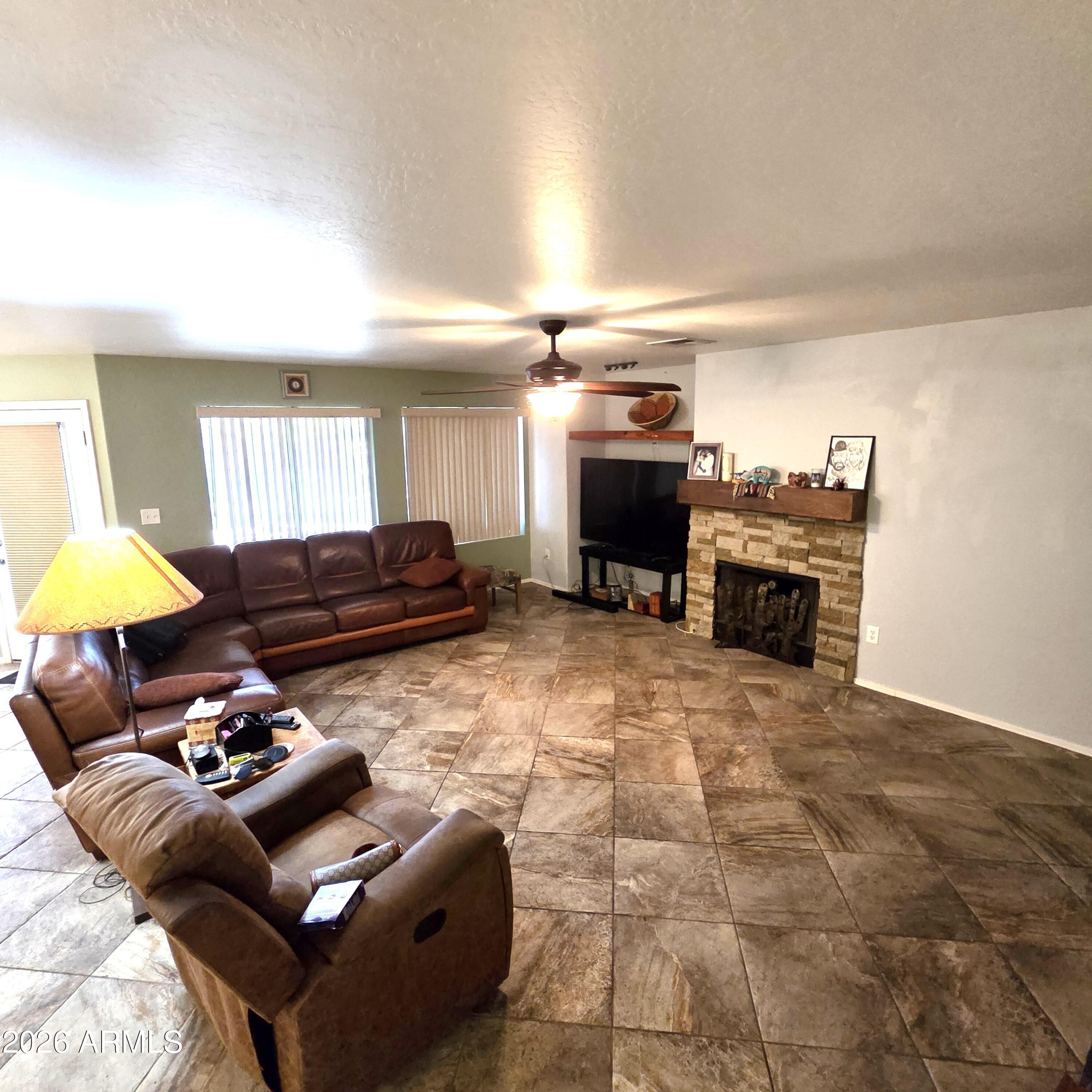 SCARLETT CANYON - Residential Lease