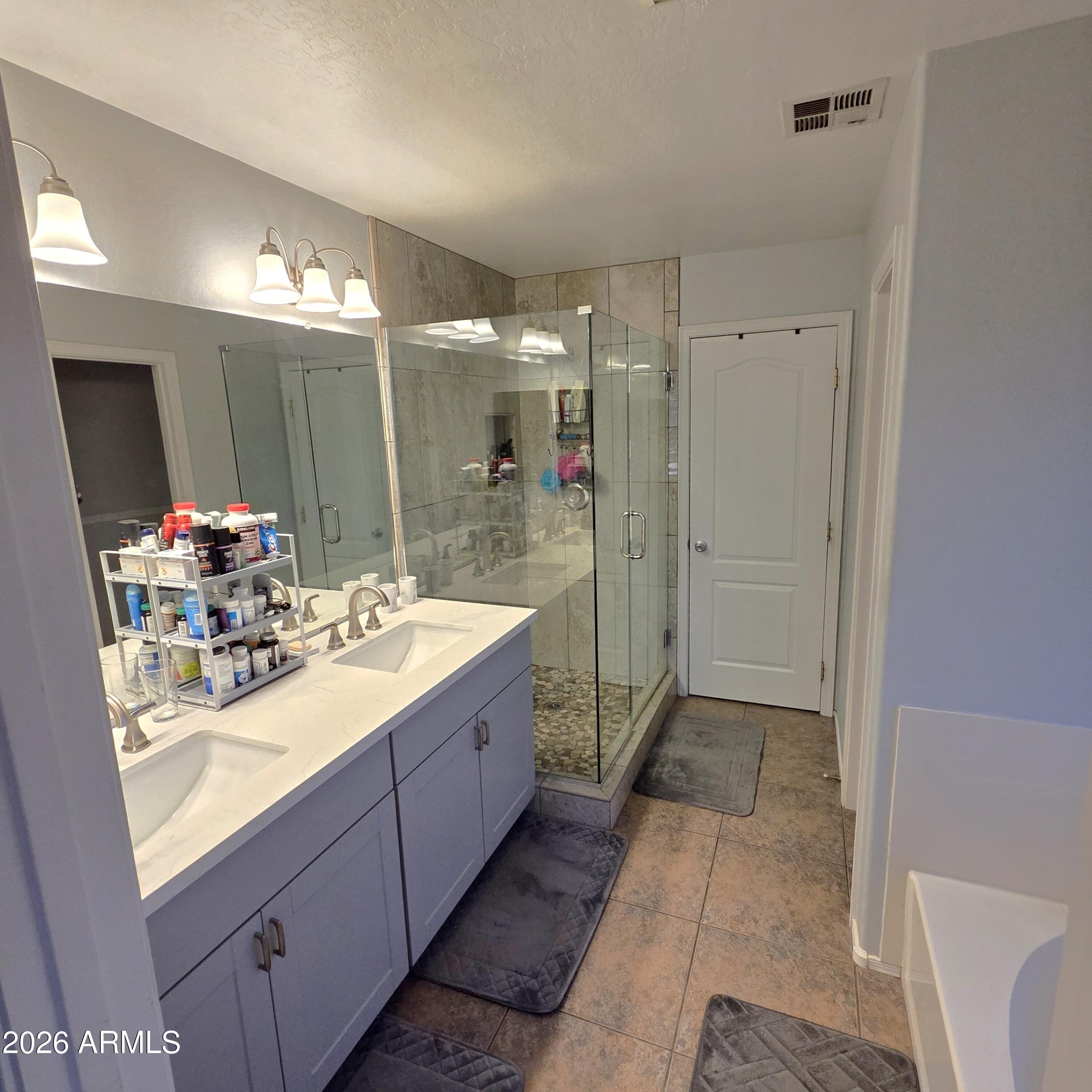 SCARLETT CANYON - Residential Lease