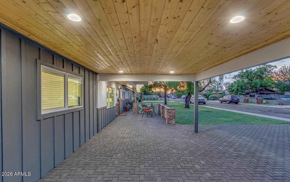 CUSTOM - Residential