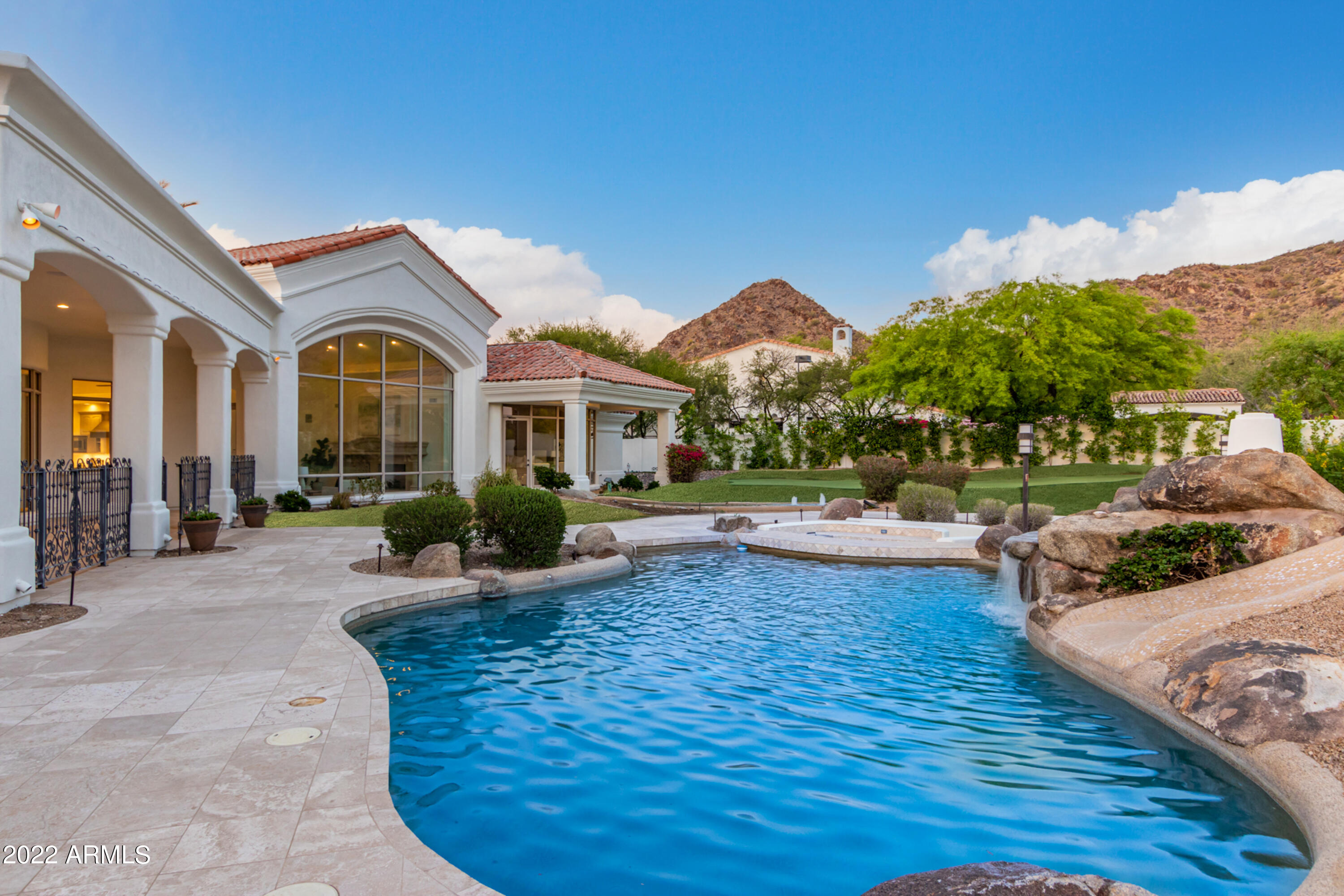 CANYON HORIZONS - Residential