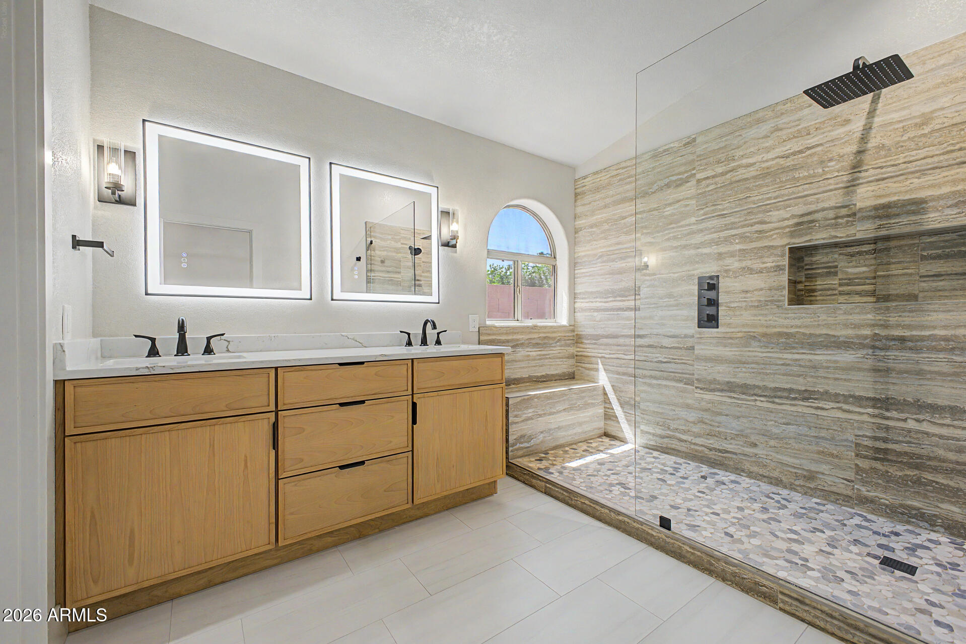 VISTA DEL RINCON - Residential