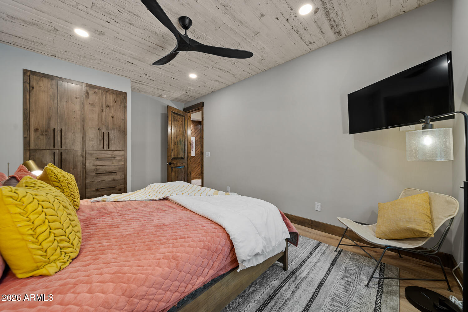 MOUNTAIN GATE UNIT 1 - Residential
