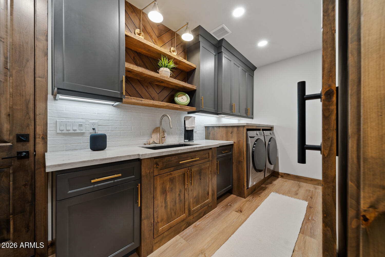 MOUNTAIN GATE UNIT 1 - Residential