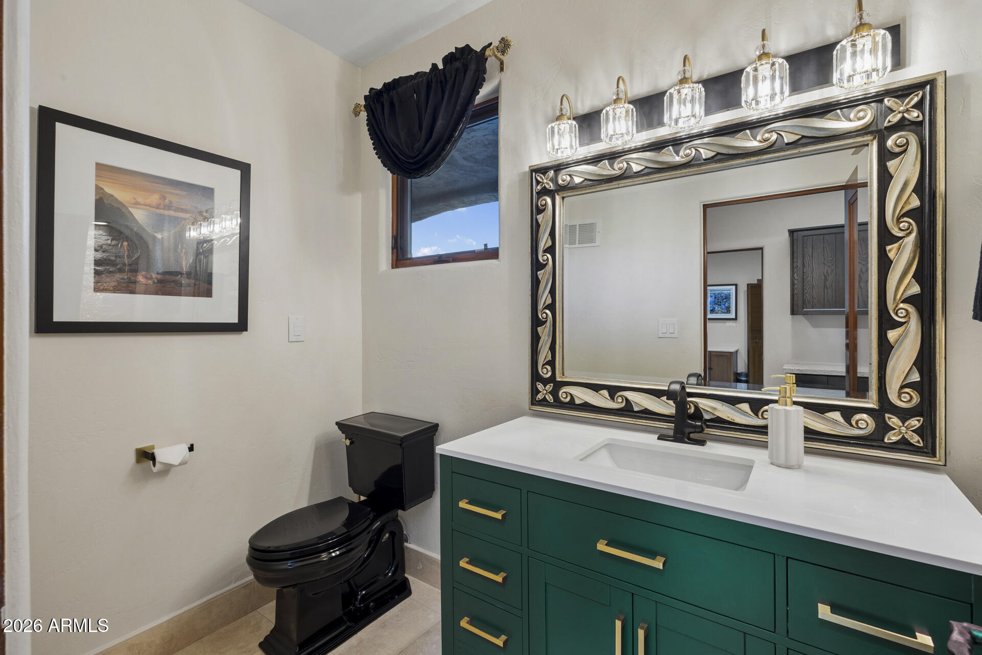 DESERT MOUNTAIN PHASE 1 UNIT 2 LOT 206-335 TR A - Residential