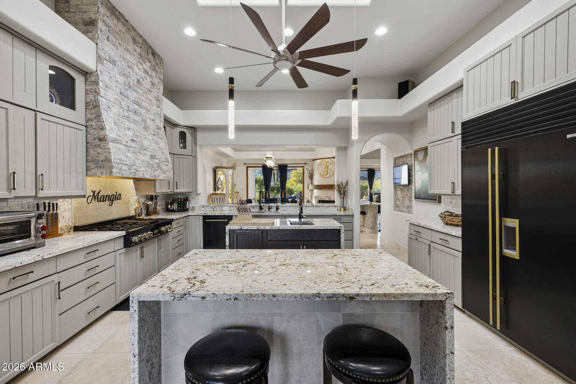 DESERT MOUNTAIN PHASE 1 UNIT 2 LOT 206-335 TR A - Residential
