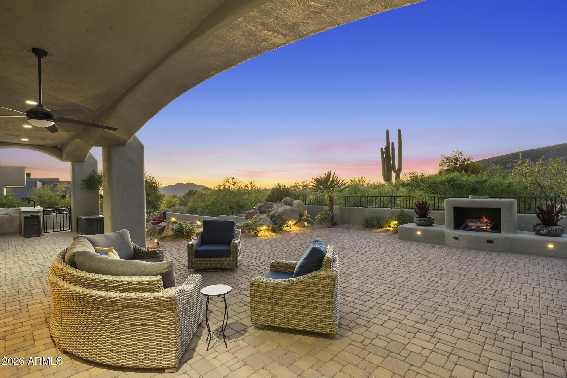 DESERT MOUNTAIN PHASE 1 UNIT 2 LOT 206-335 TR A - Residential