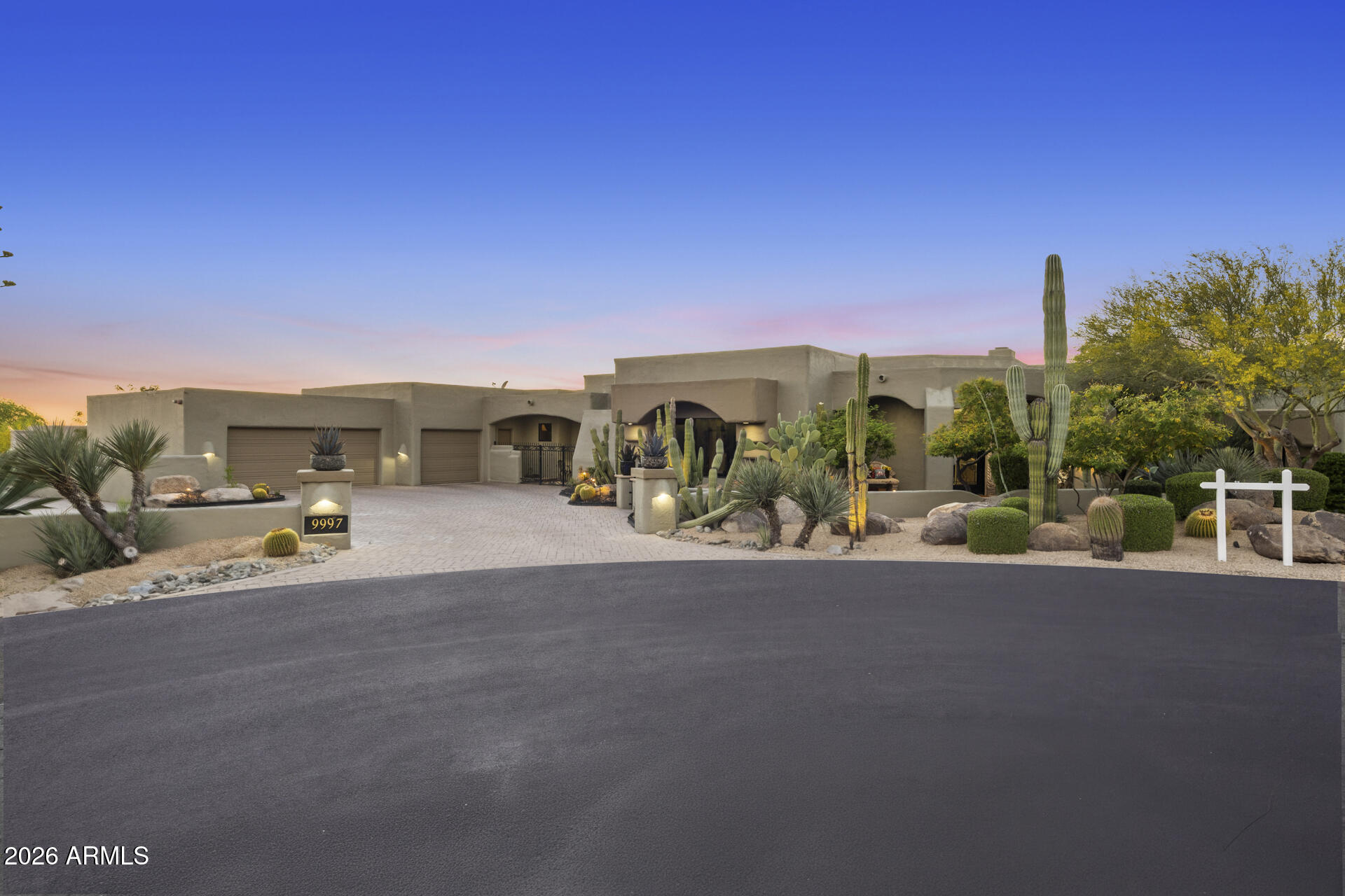 DESERT MOUNTAIN PHASE 1 UNIT 2 LOT 206-335 TR A - Residential