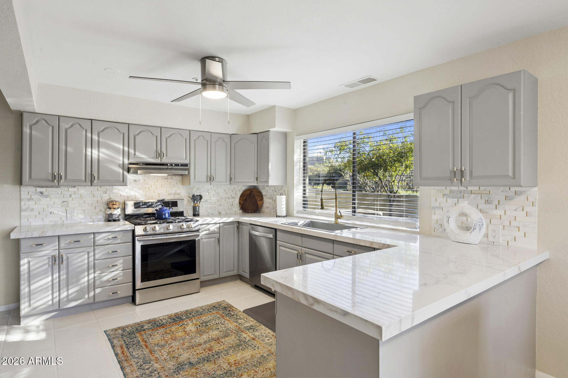 DESERT MOUNTAIN PHASE 1 UNIT 2 LOT 206-335 TR A - Residential