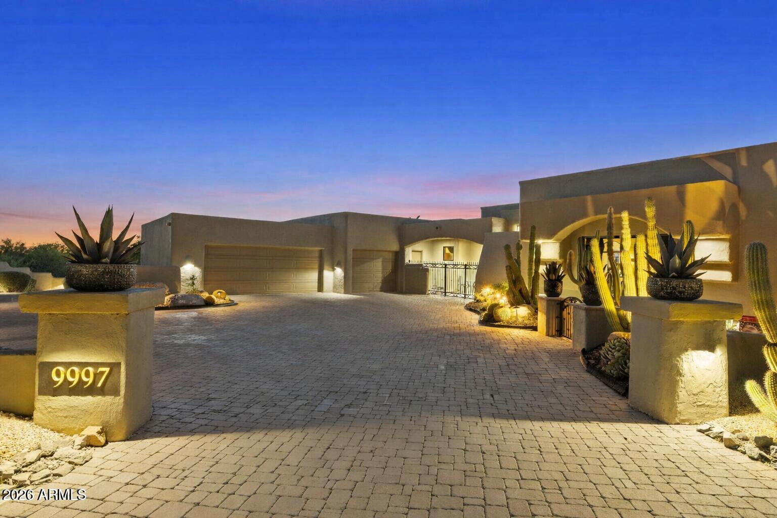 DESERT MOUNTAIN PHASE 1 UNIT 2 LOT 206-335 TR A - Residential