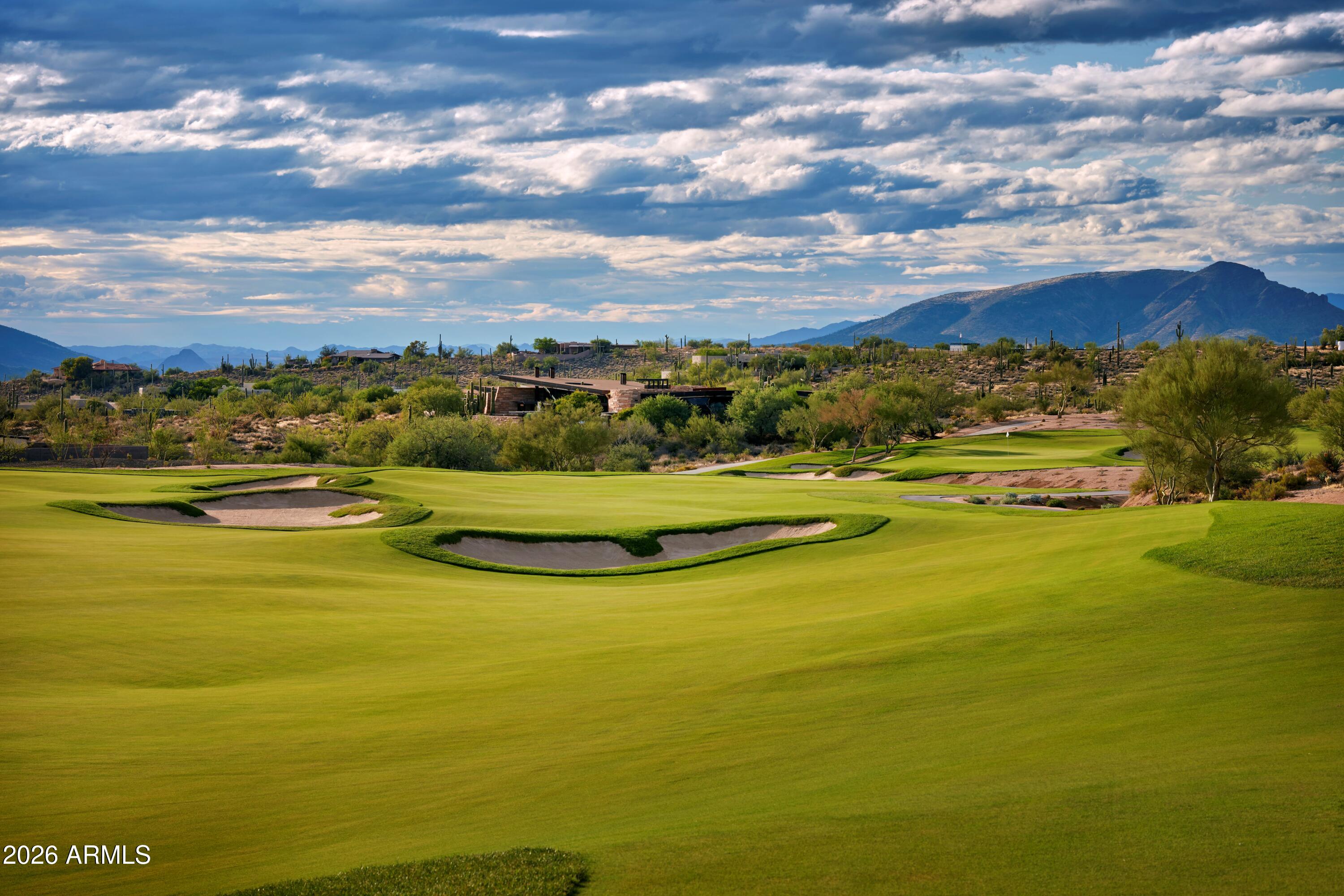 DESERT MOUNTAIN PHASE 1 UNIT 2 LOT 206-335 TR A - Residential