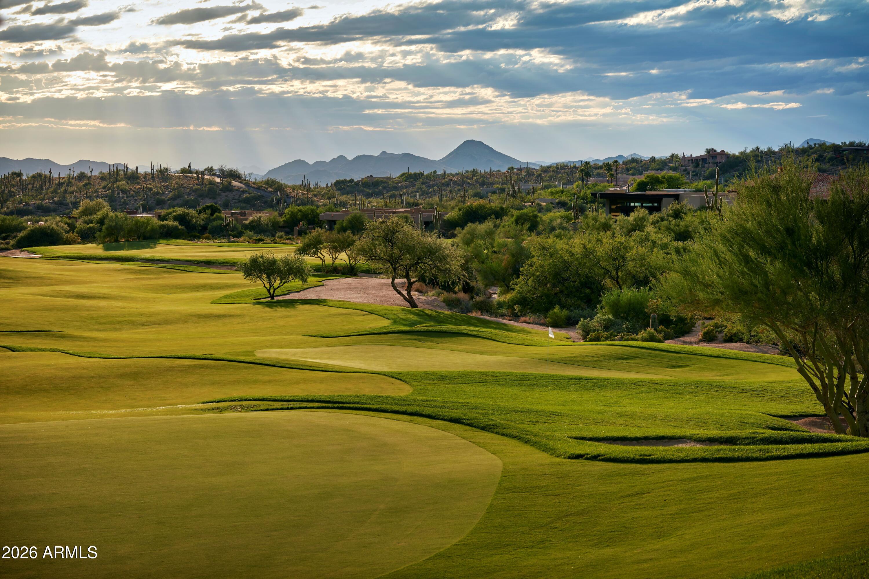 DESERT MOUNTAIN PHASE 1 UNIT 2 LOT 206-335 TR A - Residential