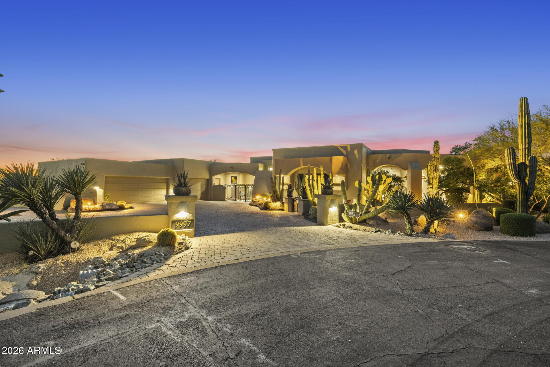 DESERT MOUNTAIN PHASE 1 UNIT 2 LOT 206-335 TR A - Residential