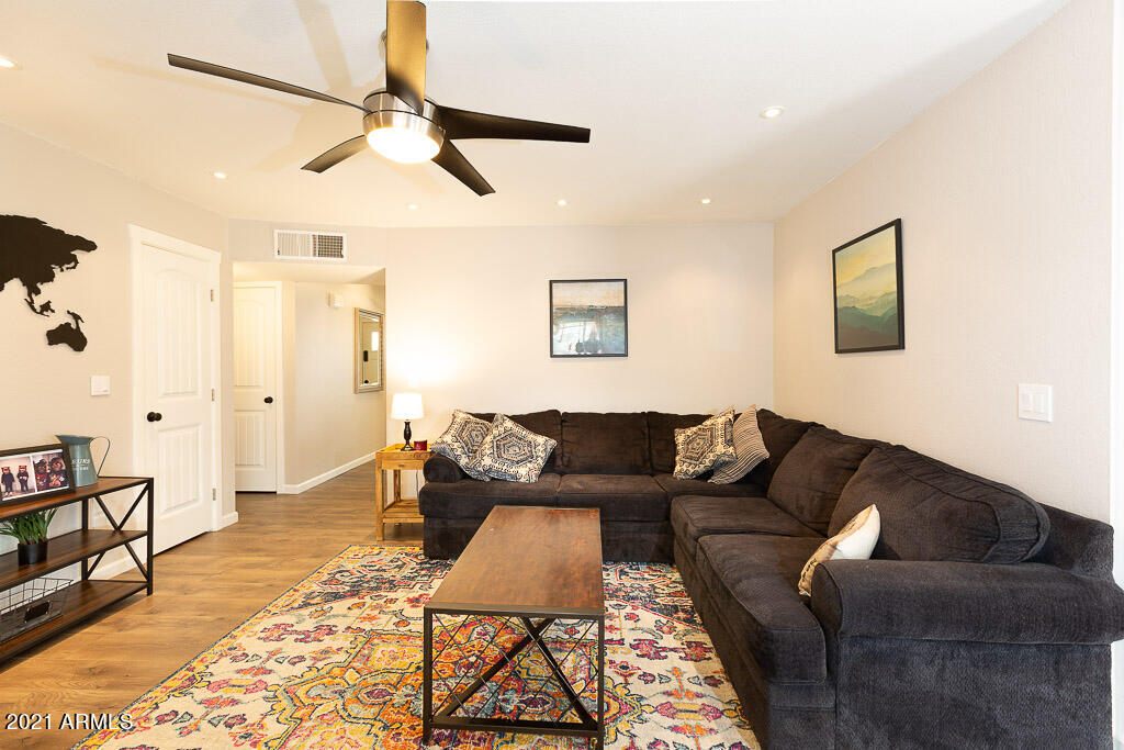 GARDEN VALLEY - Residential
