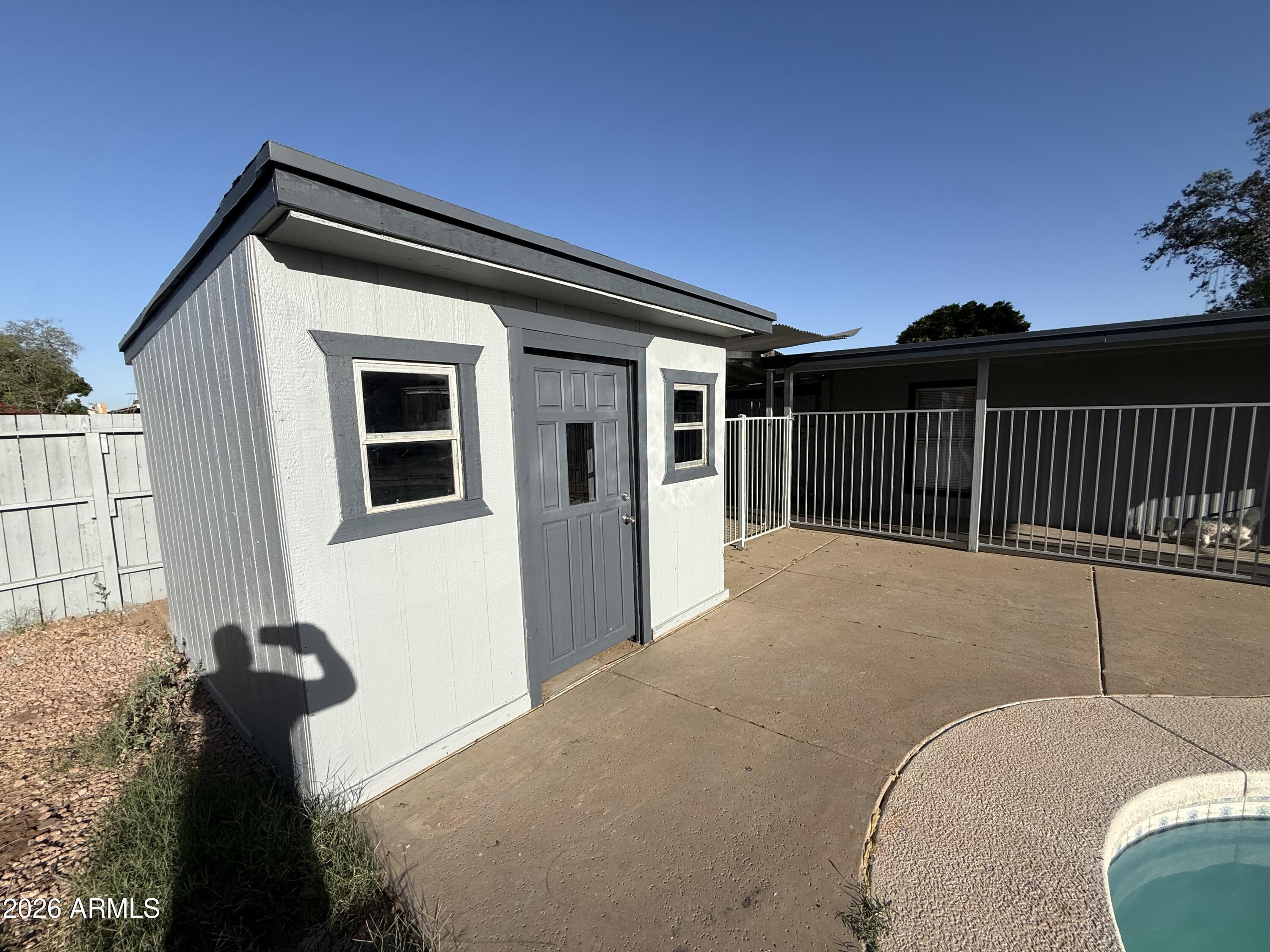 CHANDLER MANOR - Residential