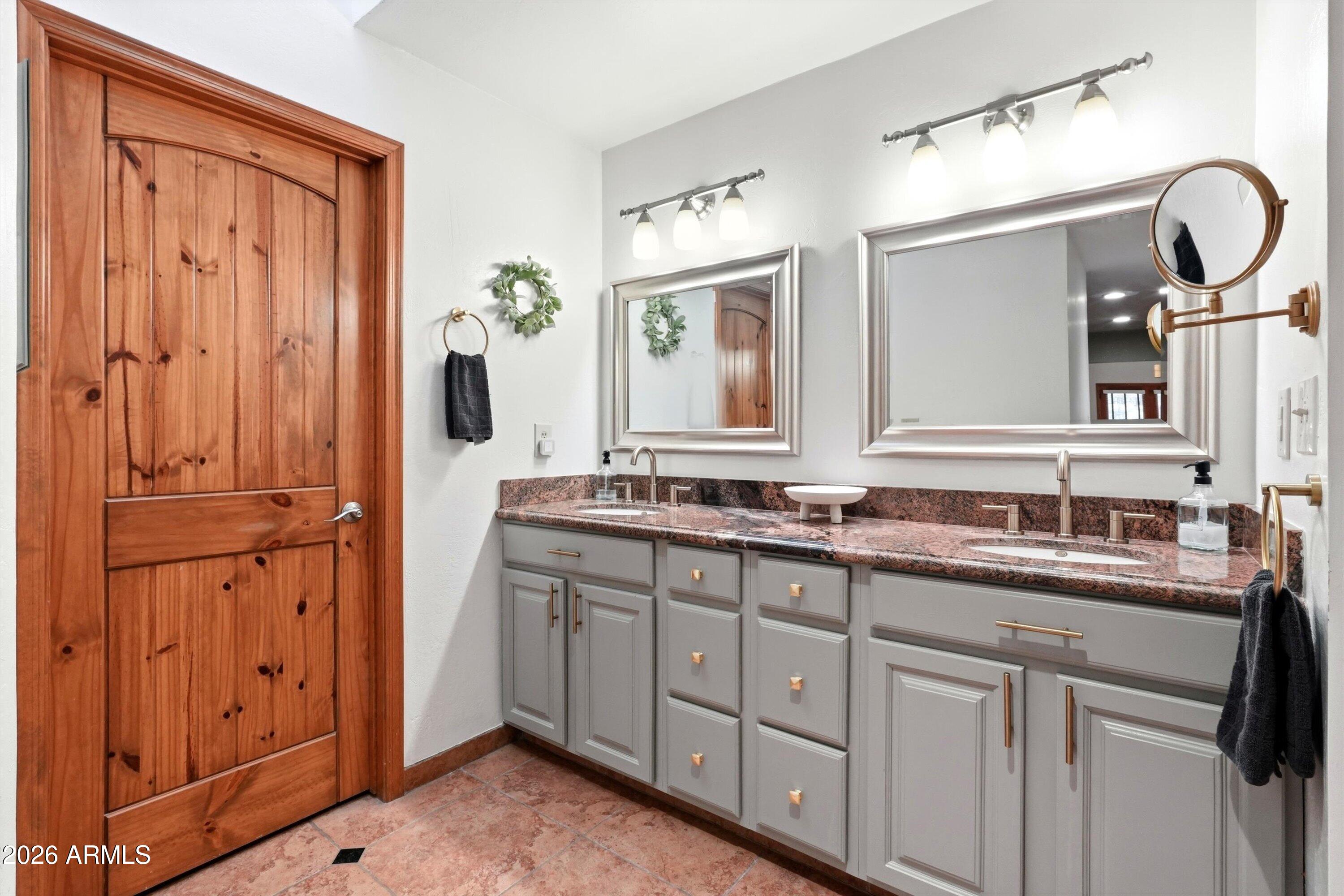 PINETOP COUNTRY CLUB UNIT 1 - Residential