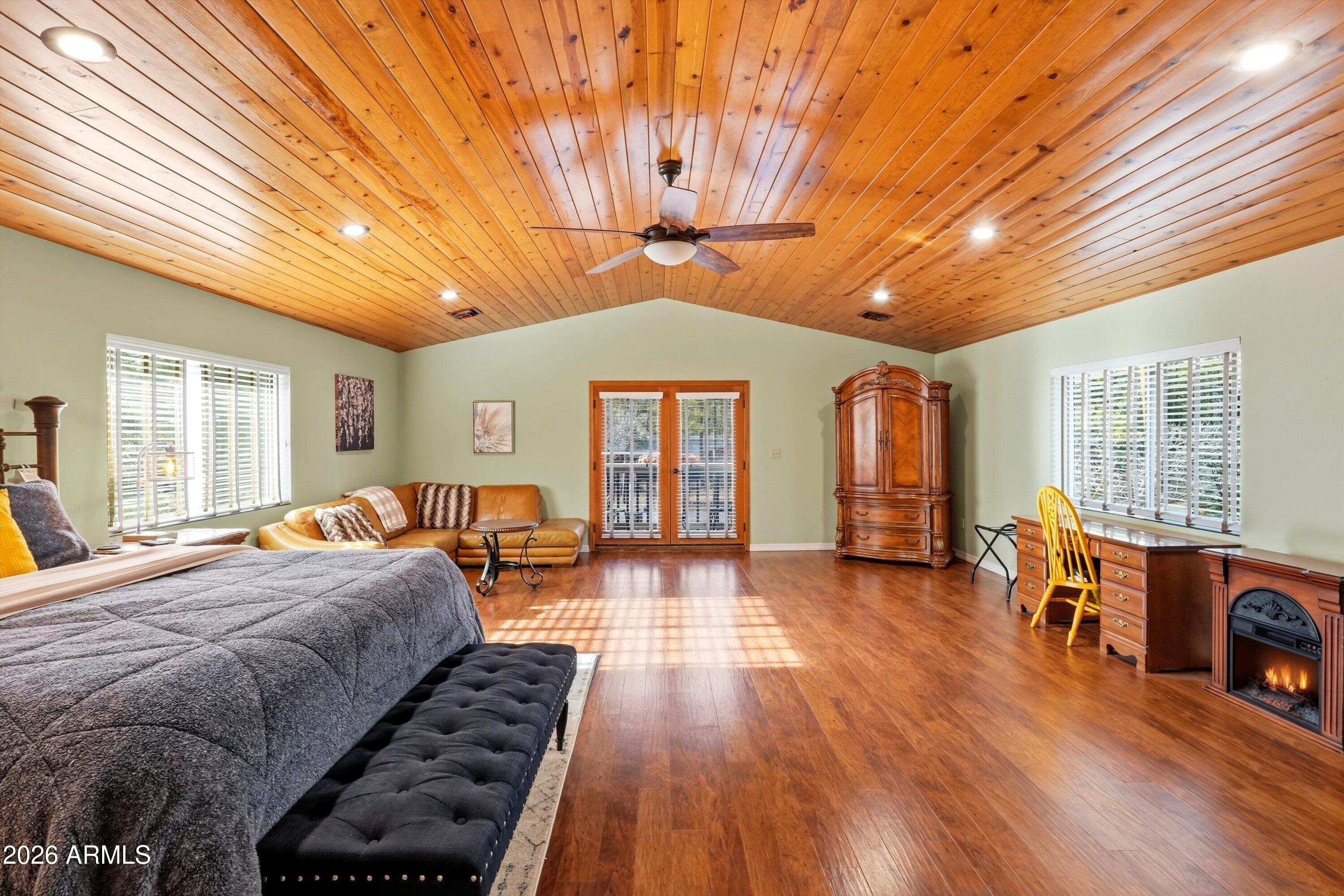 PINETOP COUNTRY CLUB UNIT 1 - Residential