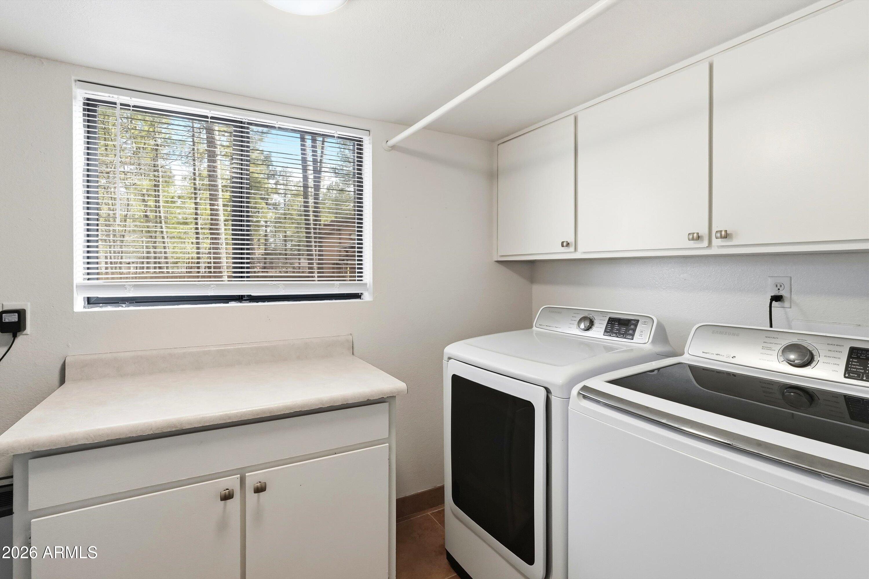 PINETOP COUNTRY CLUB UNIT 1 - Residential