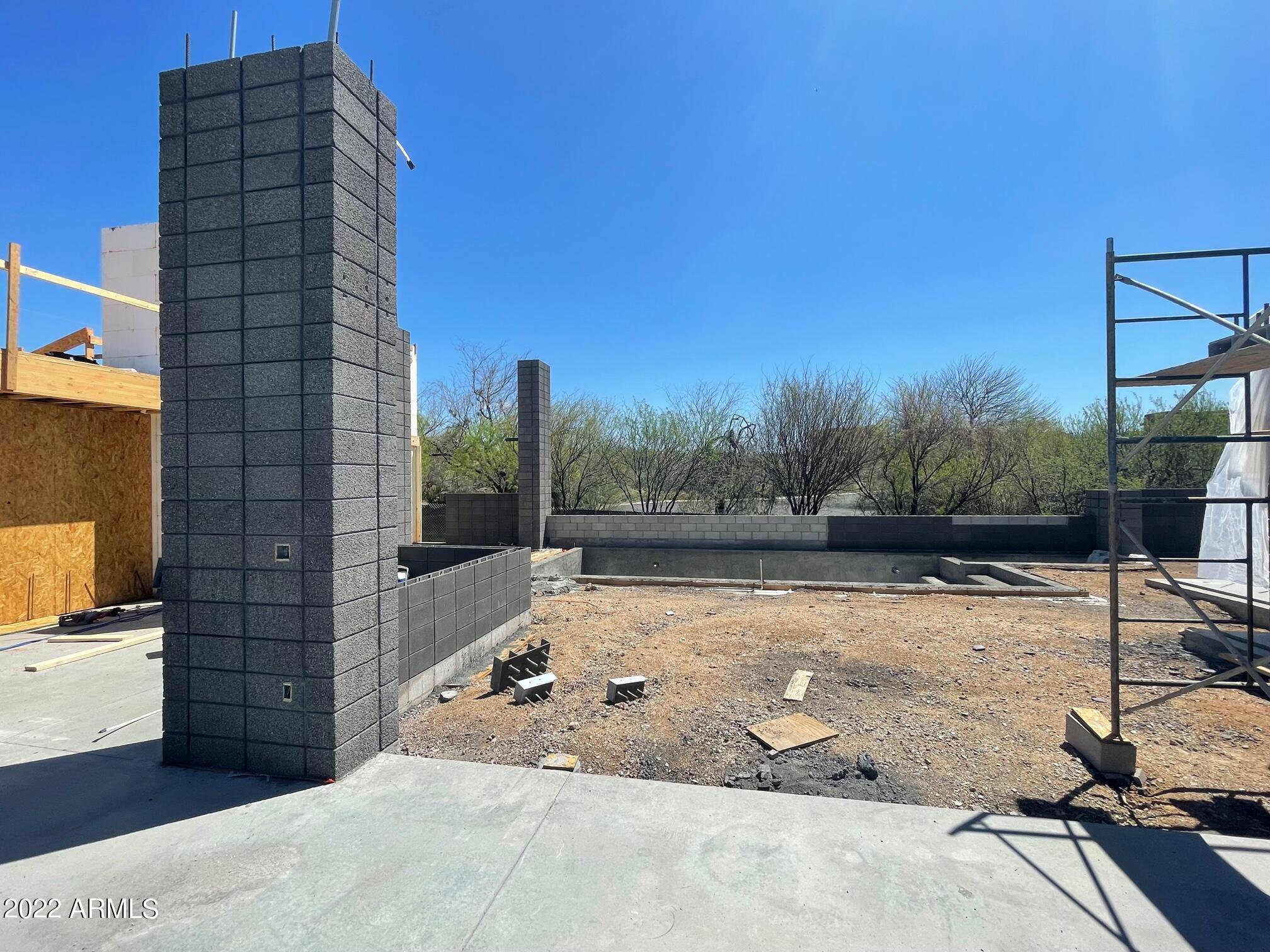 CANDLEWOOD ESTATES AT TROON NORTH - Residential